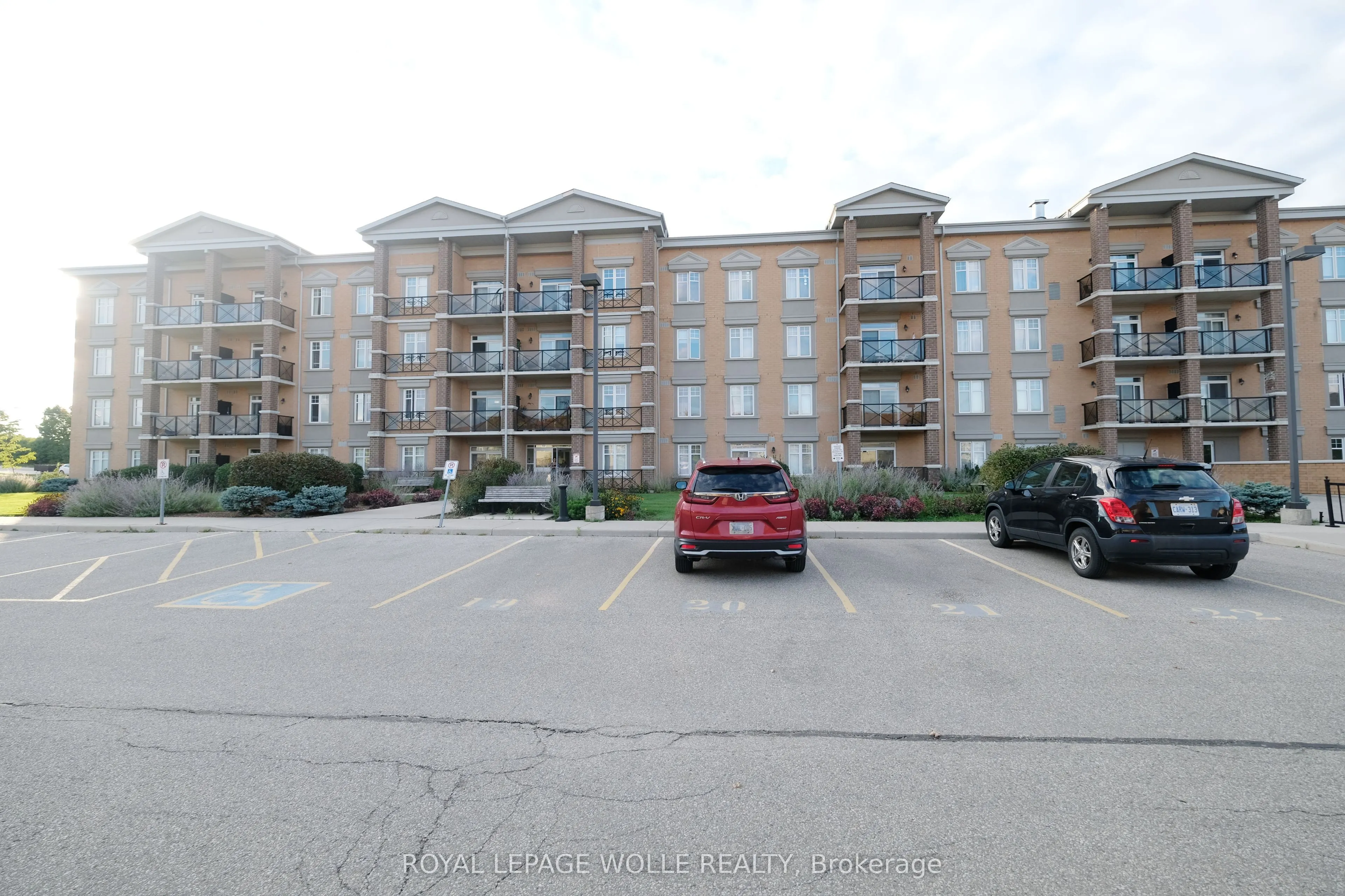 2 Colonial Drive, #302