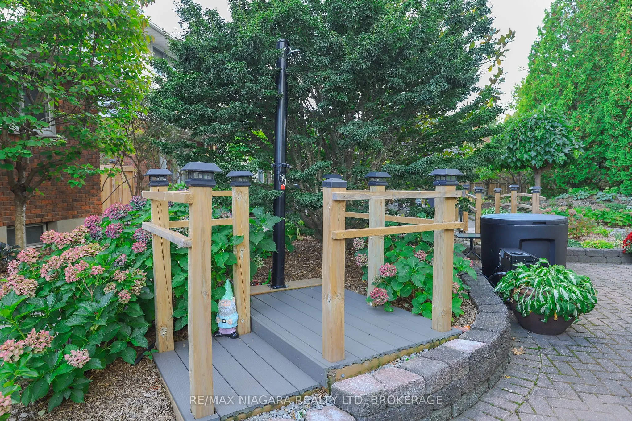21 Jessica Drive
