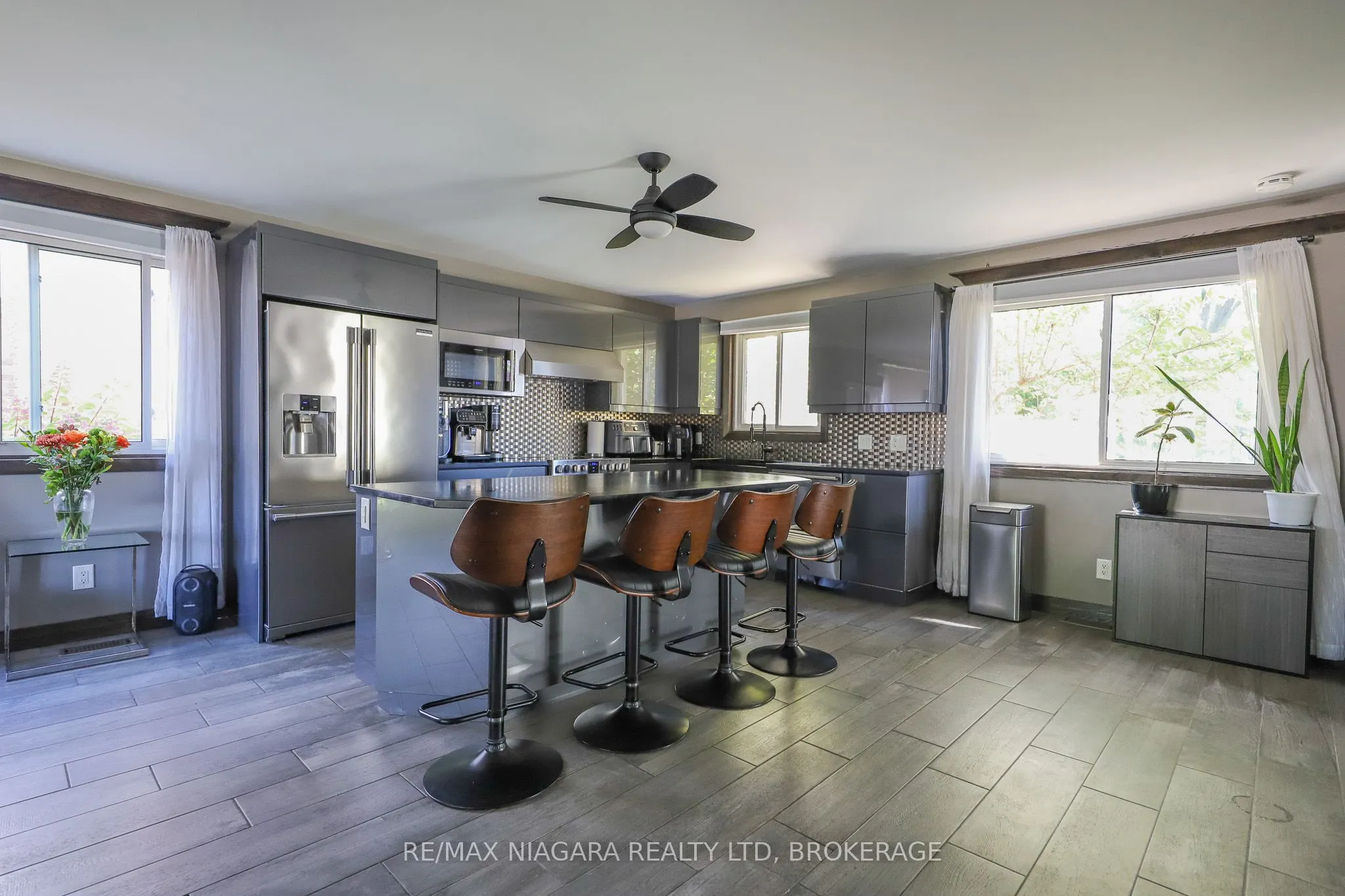 21 Jessica Drive