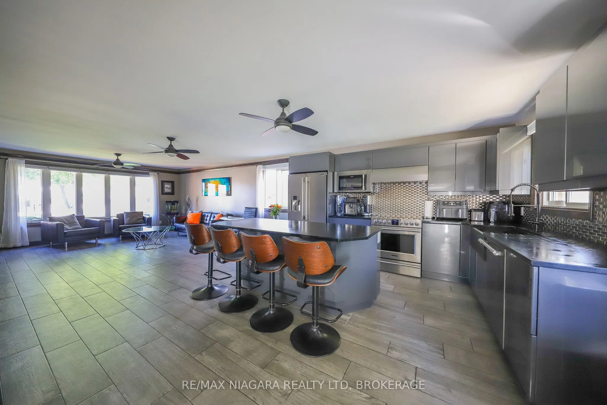 21 Jessica Drive
