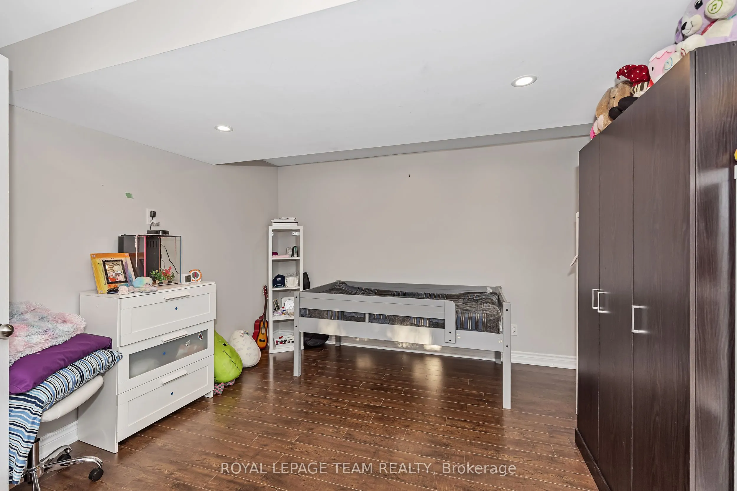 1115 Des Cerisiers Street