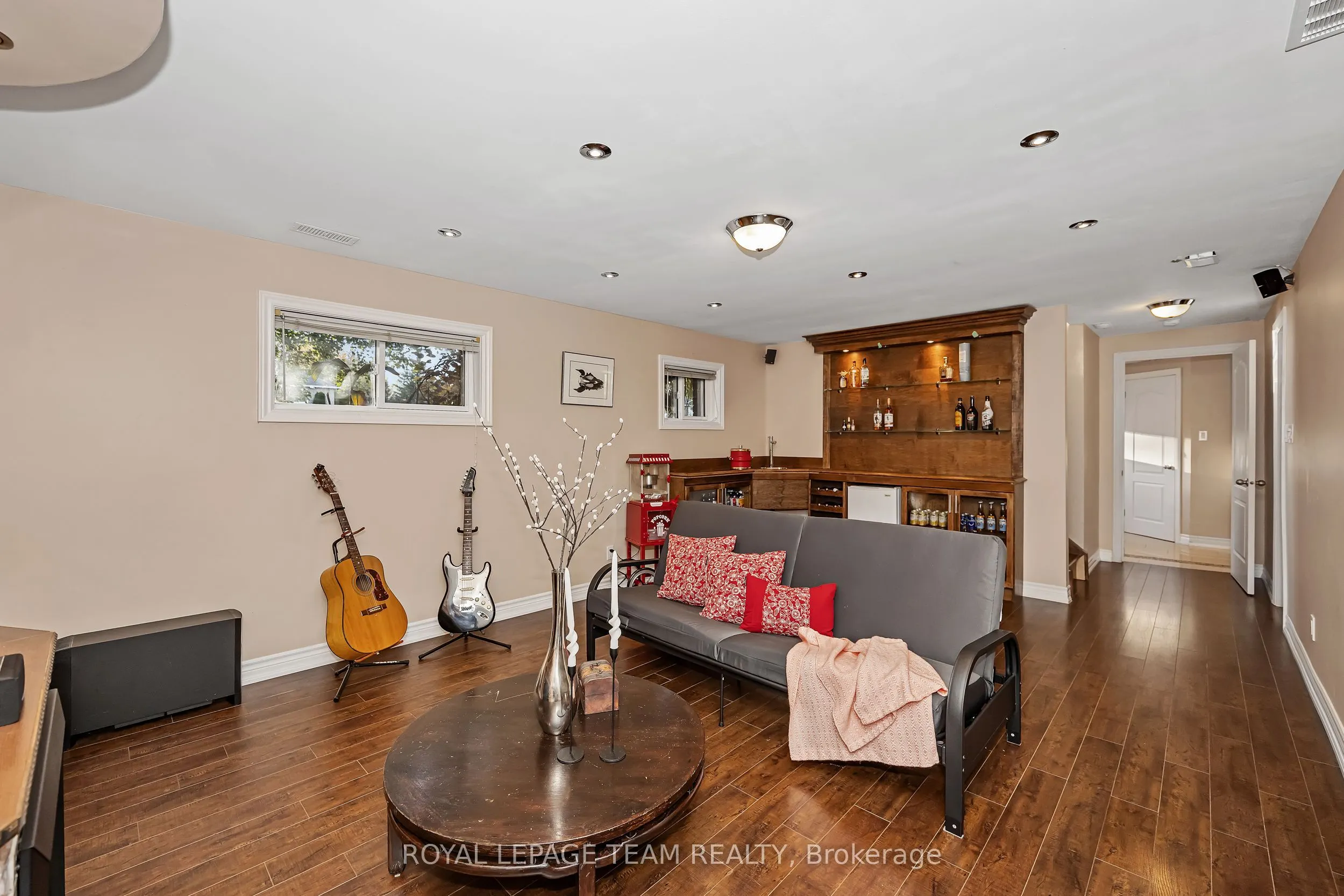 1115 Des Cerisiers Street