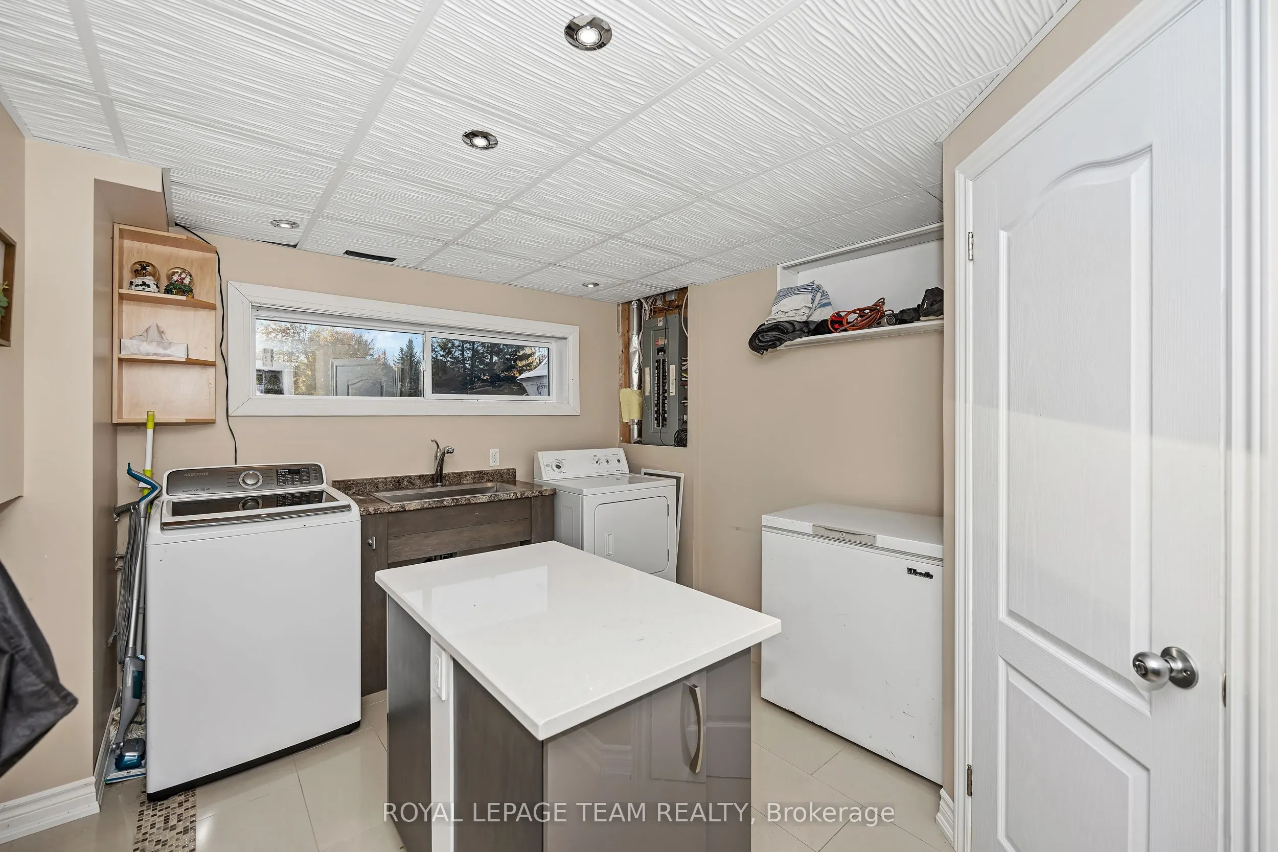 1115 Des Cerisiers Street
