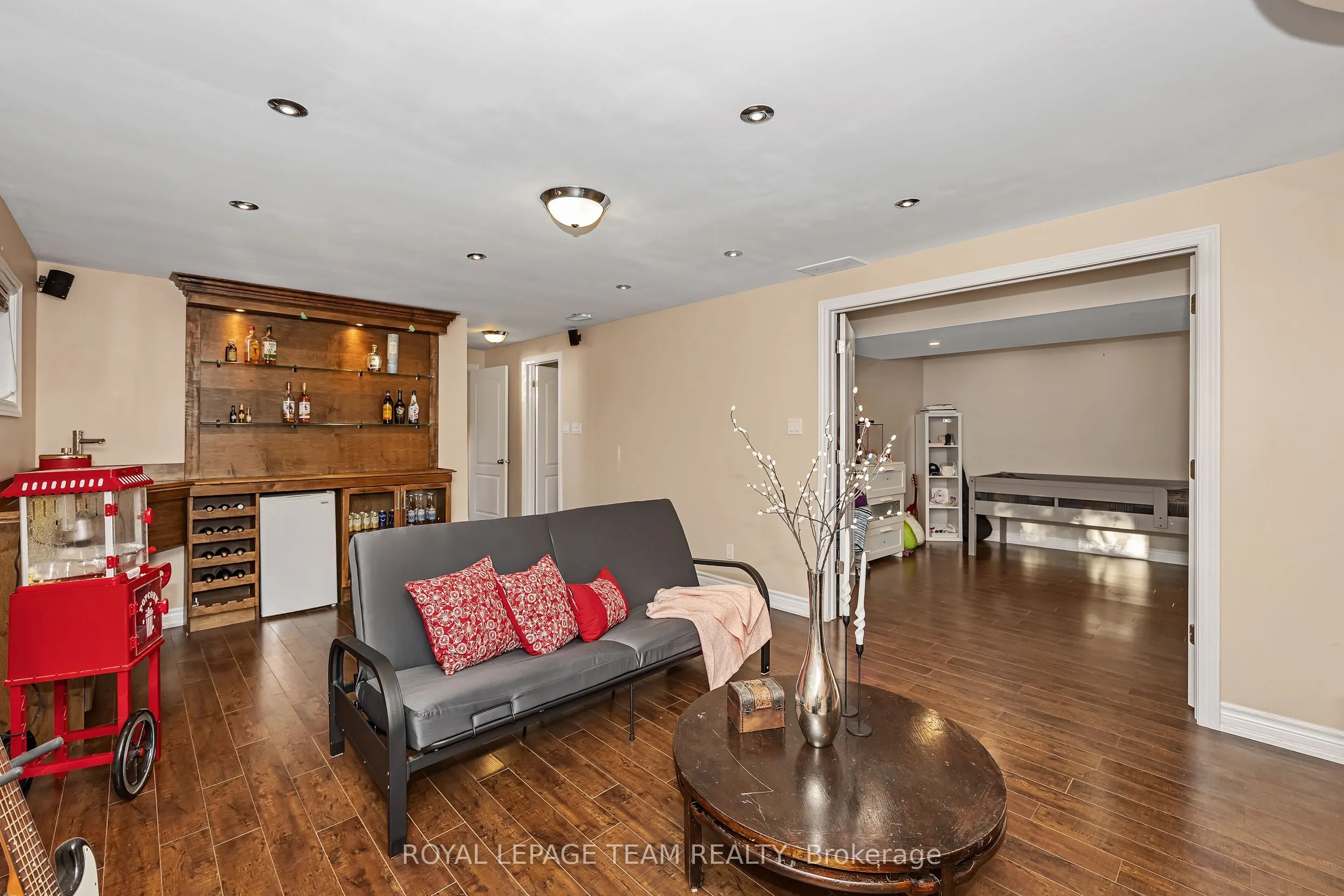 1115 Des Cerisiers Street