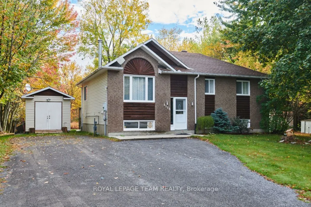 1115 Des Cerisiers Street