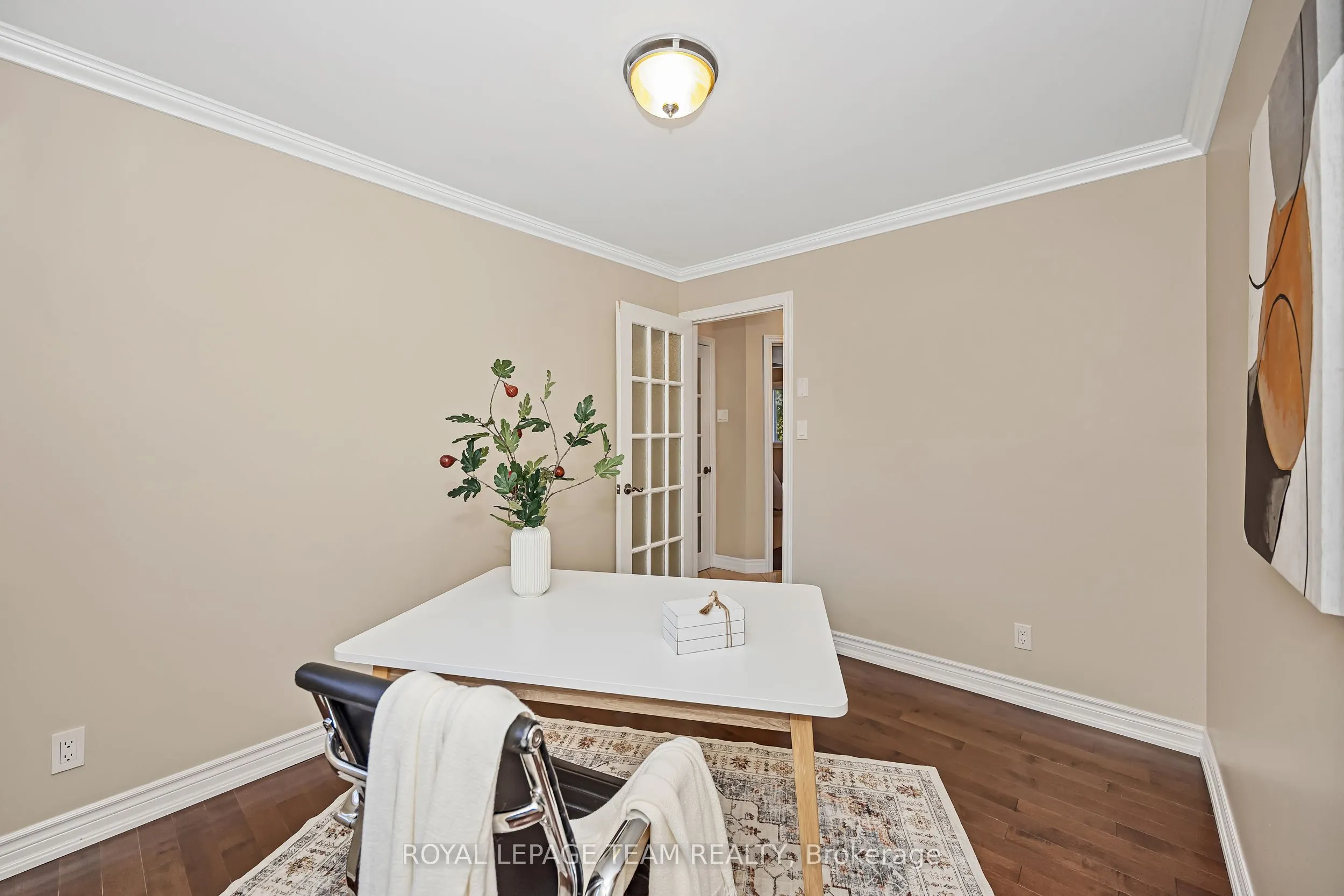 1115 Des Cerisiers Street