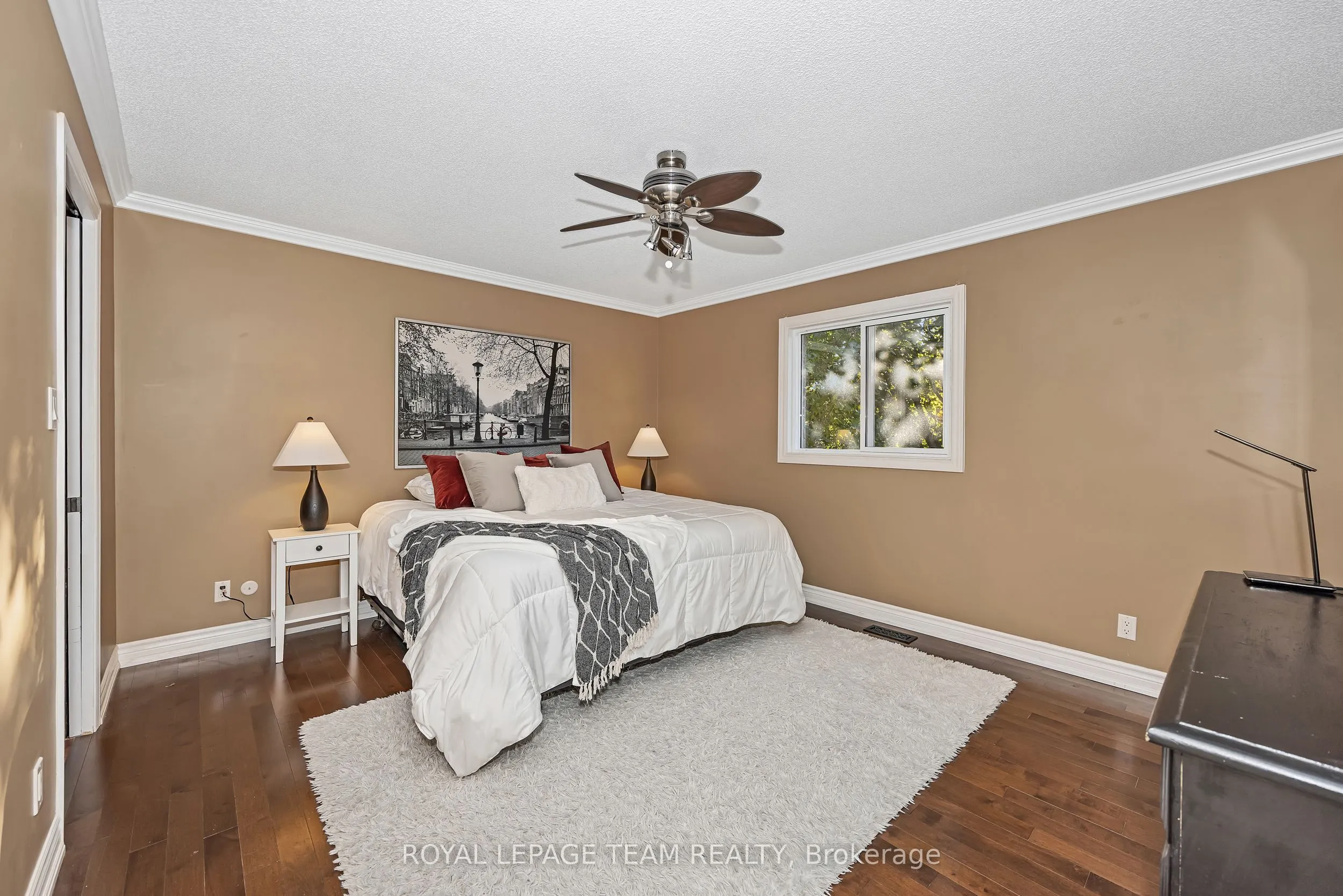1115 Des Cerisiers Street