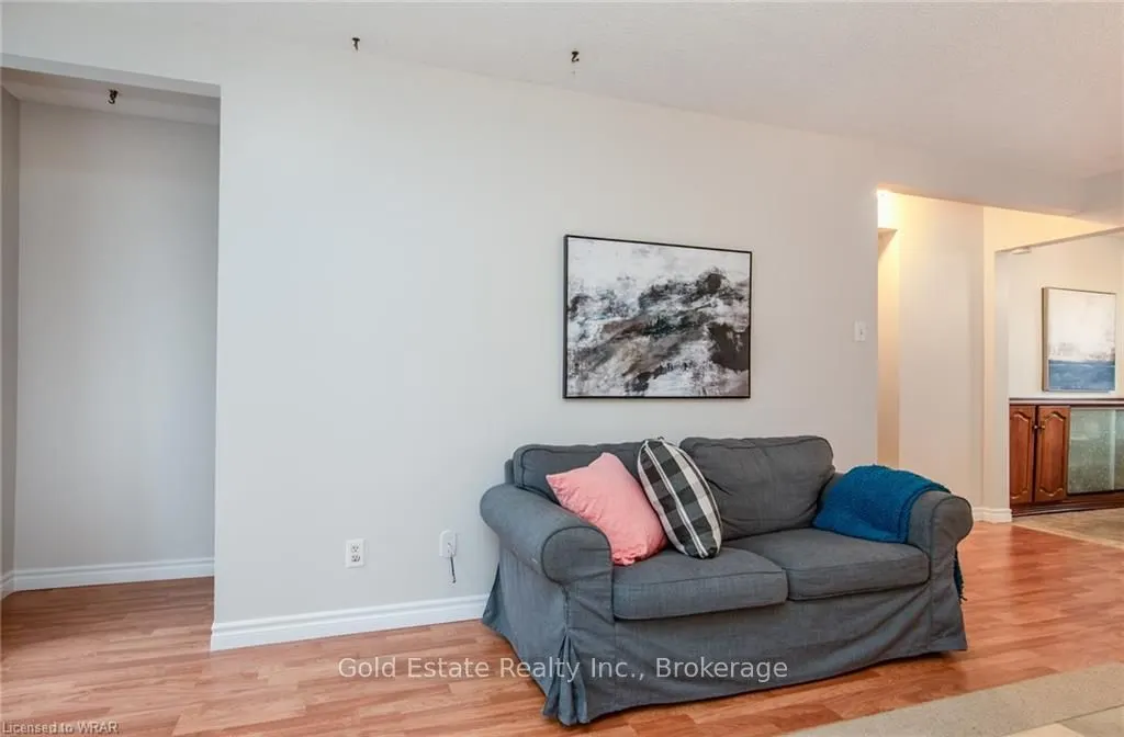 49 Cedarwoods Crescent, #31