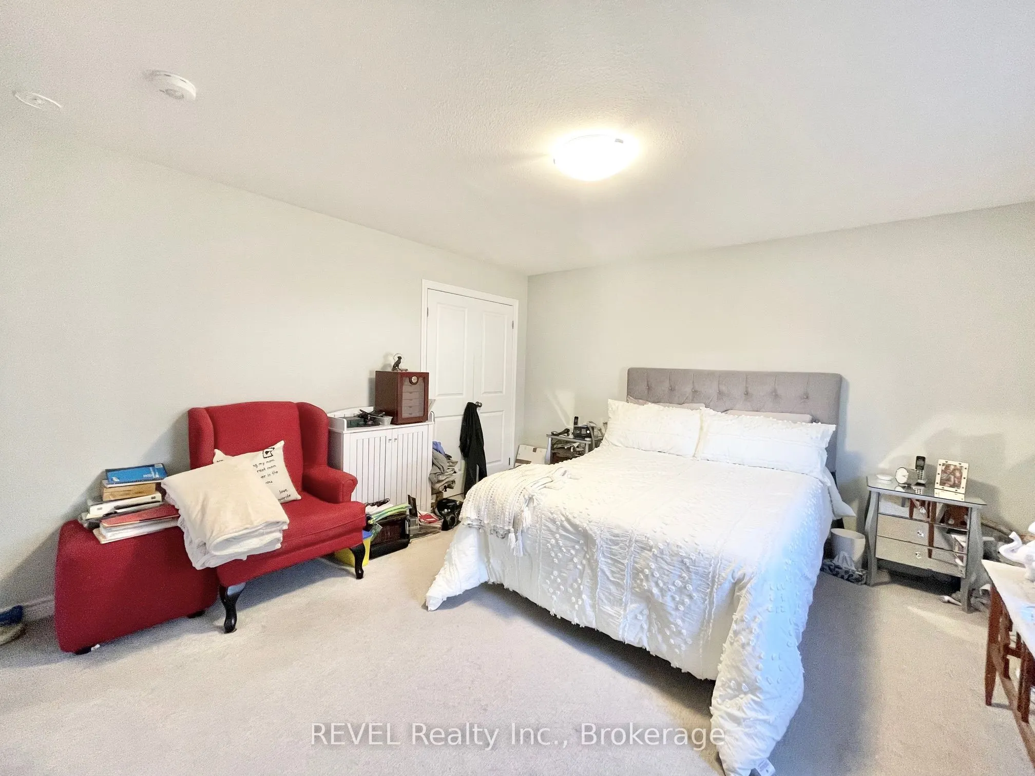 30 BOUNTY Avenue, #Main Floor w Partial Bsmt