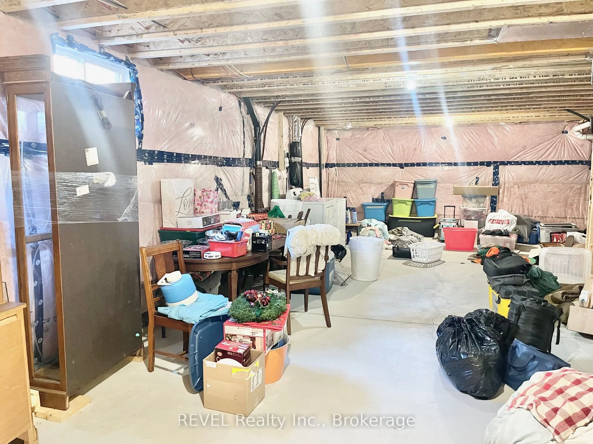 30 BOUNTY Avenue, #Main Floor w Partial Bsmt