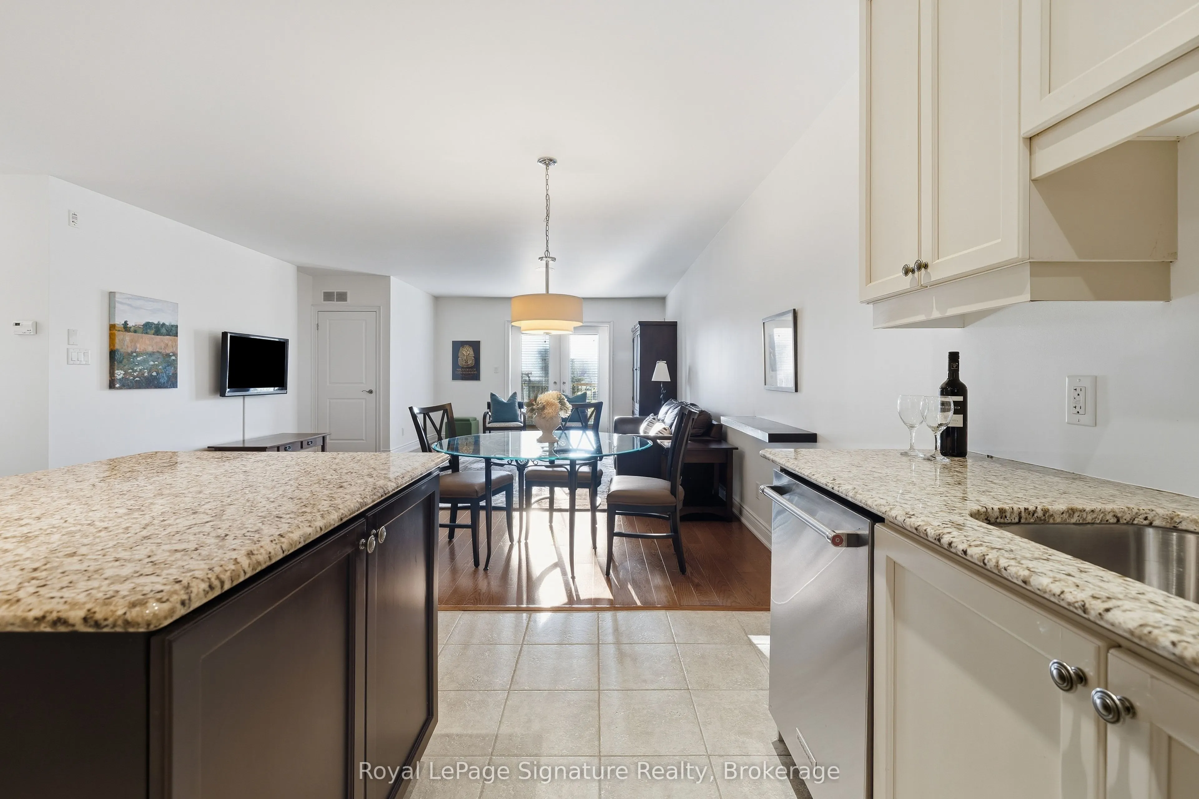 27 Beaver Street, #207