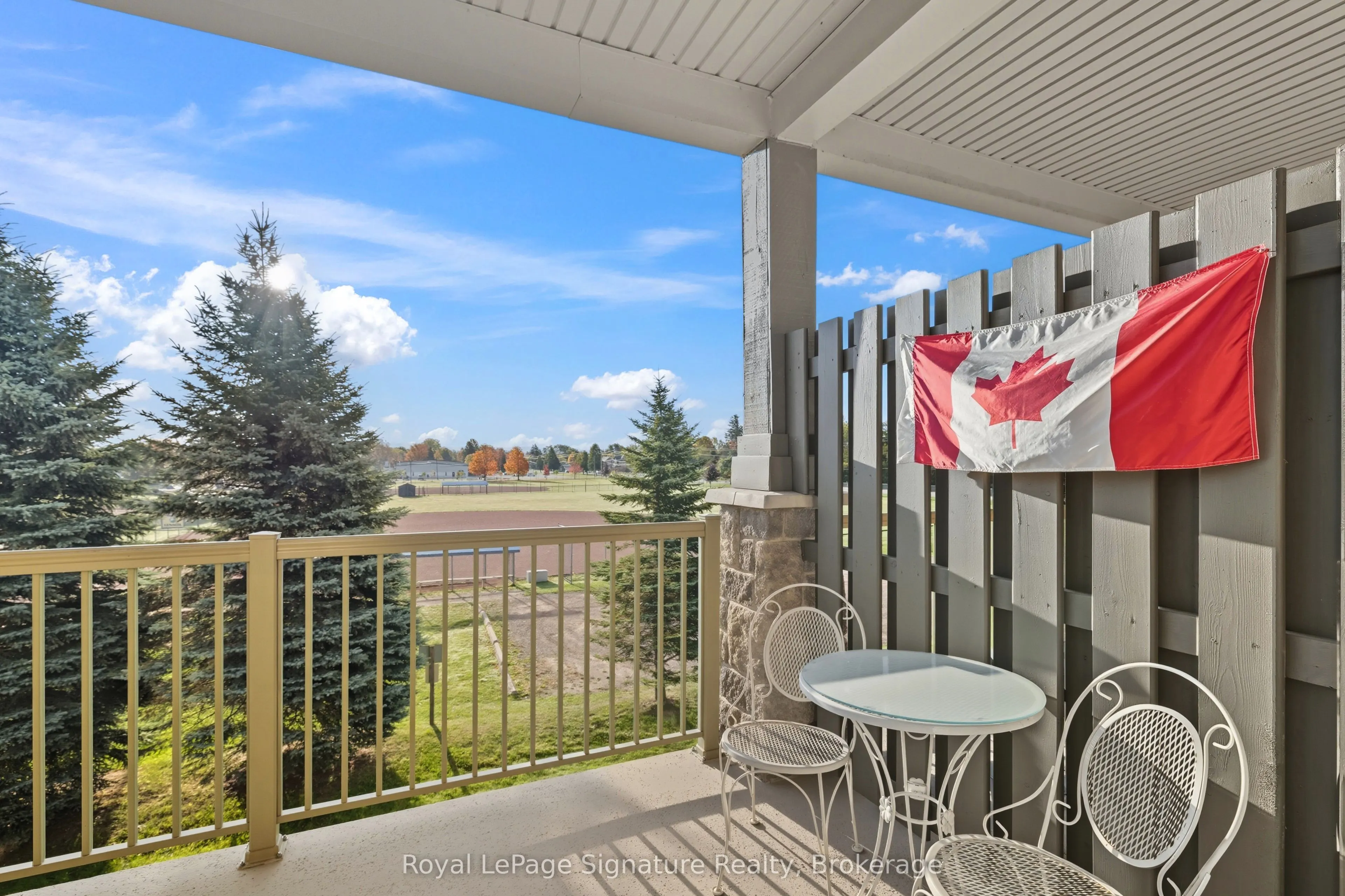 27 Beaver Street, #207