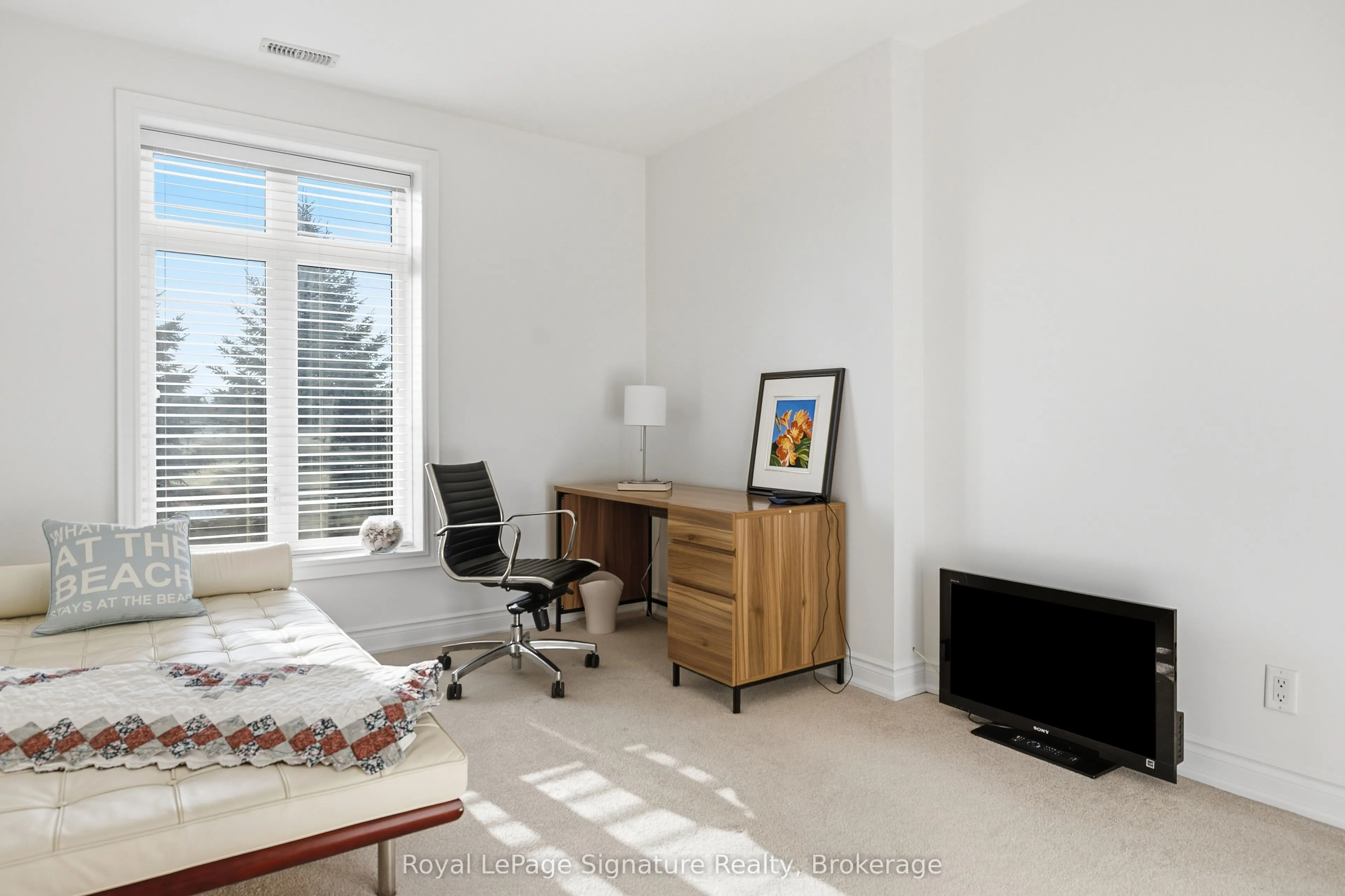 27 Beaver Street, #207