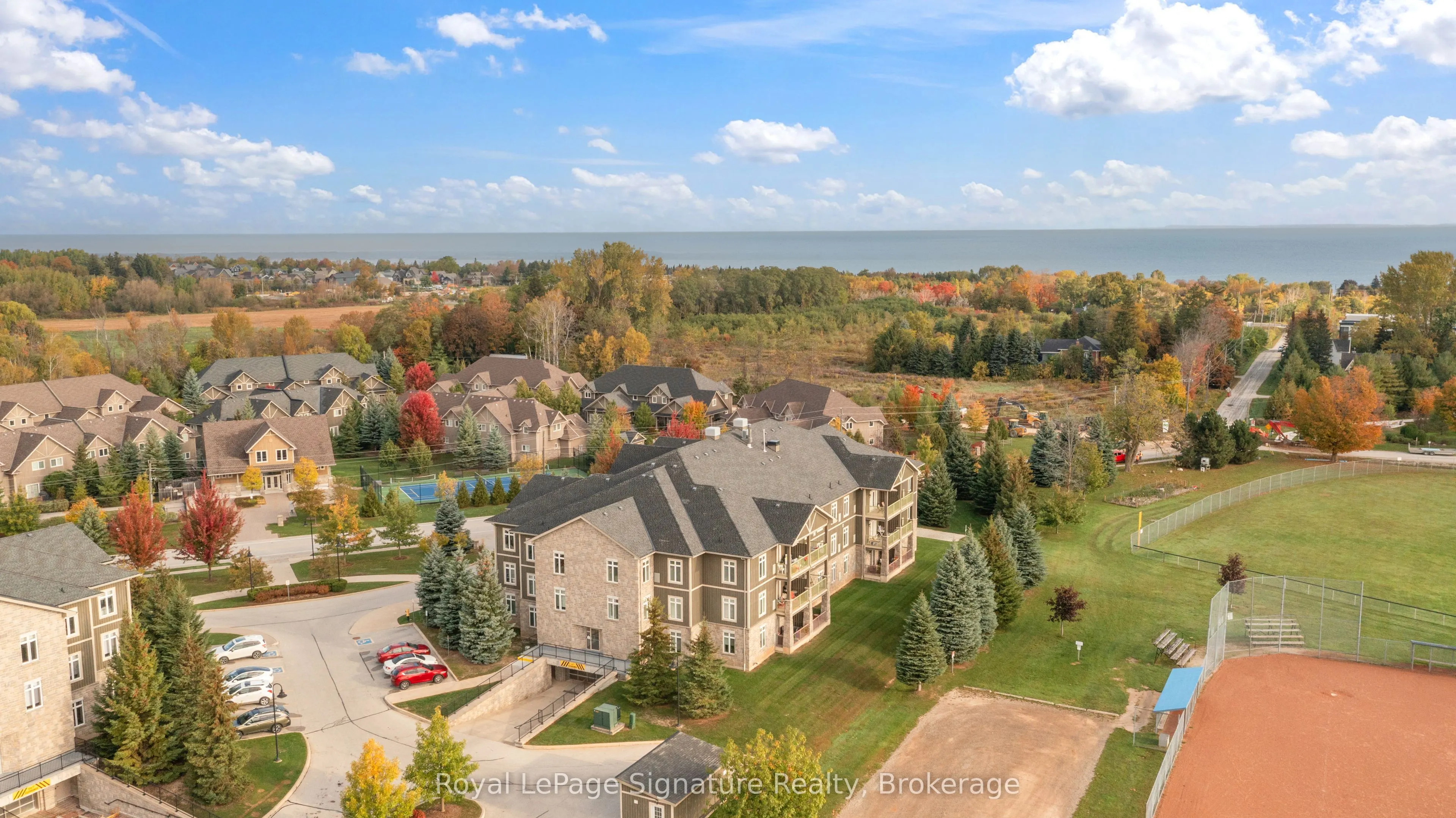 27 Beaver Street, #207