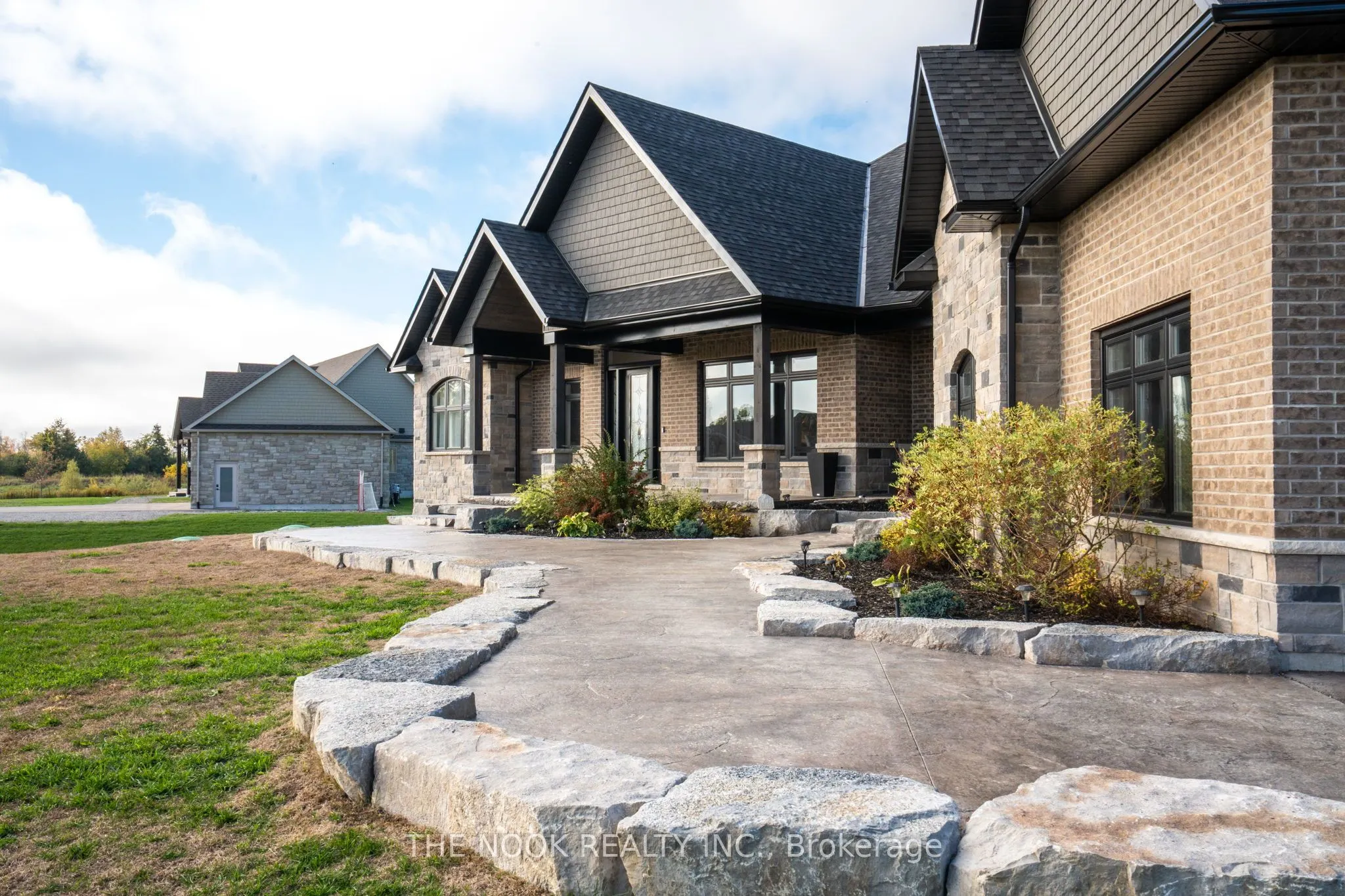 46 Westlake Court