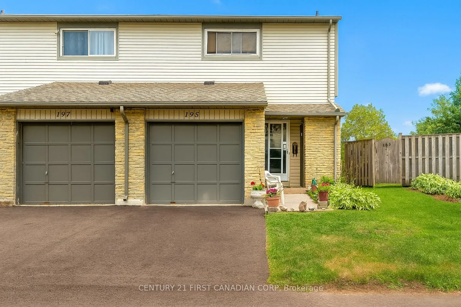 195 Deveron Crescent, #40