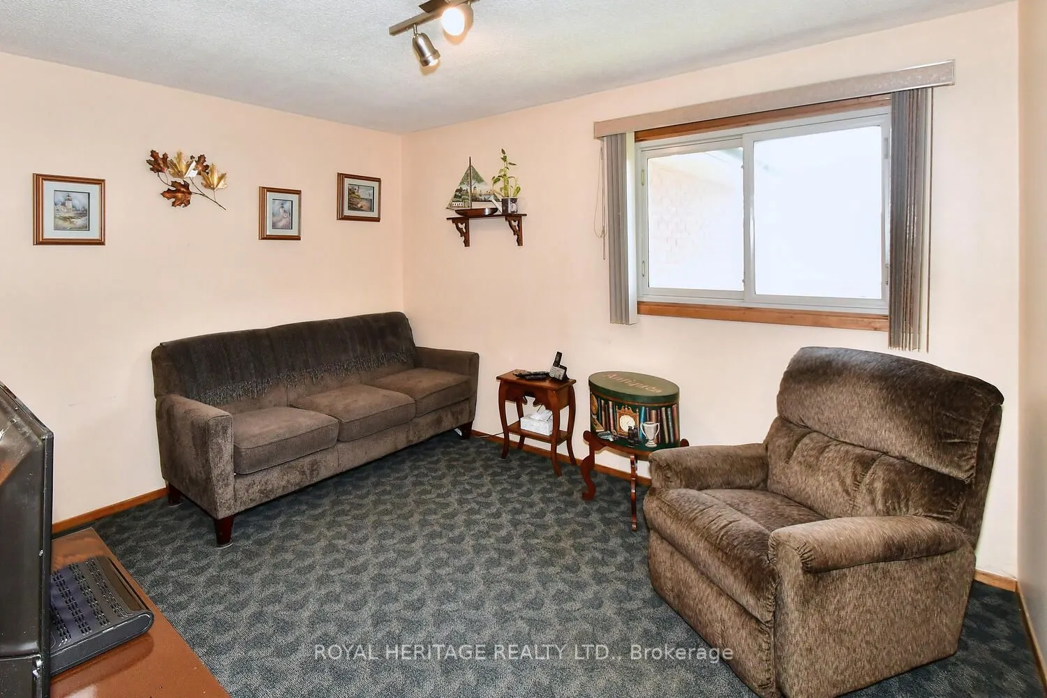 1147 Chemong Road