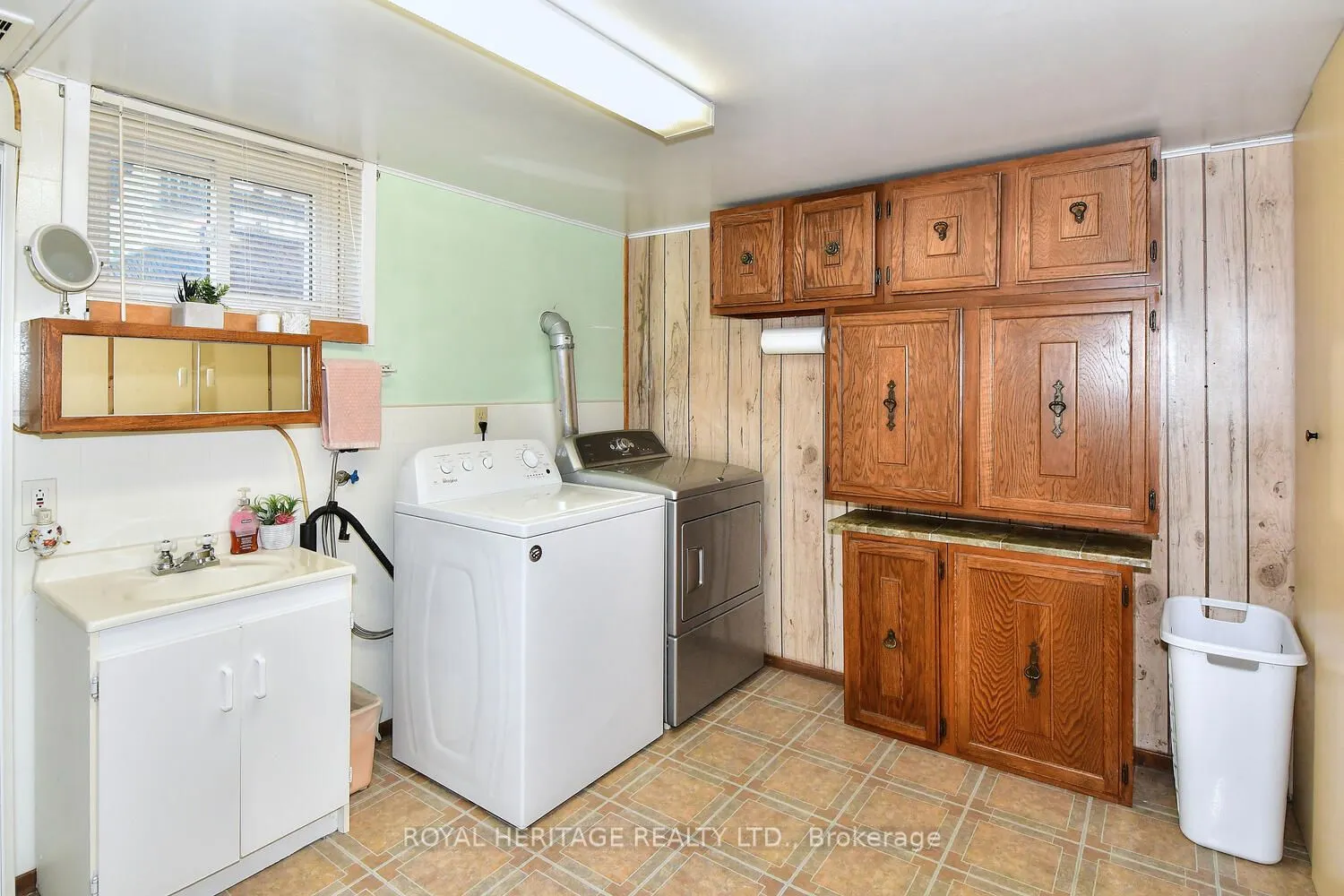 1147 Chemong Road