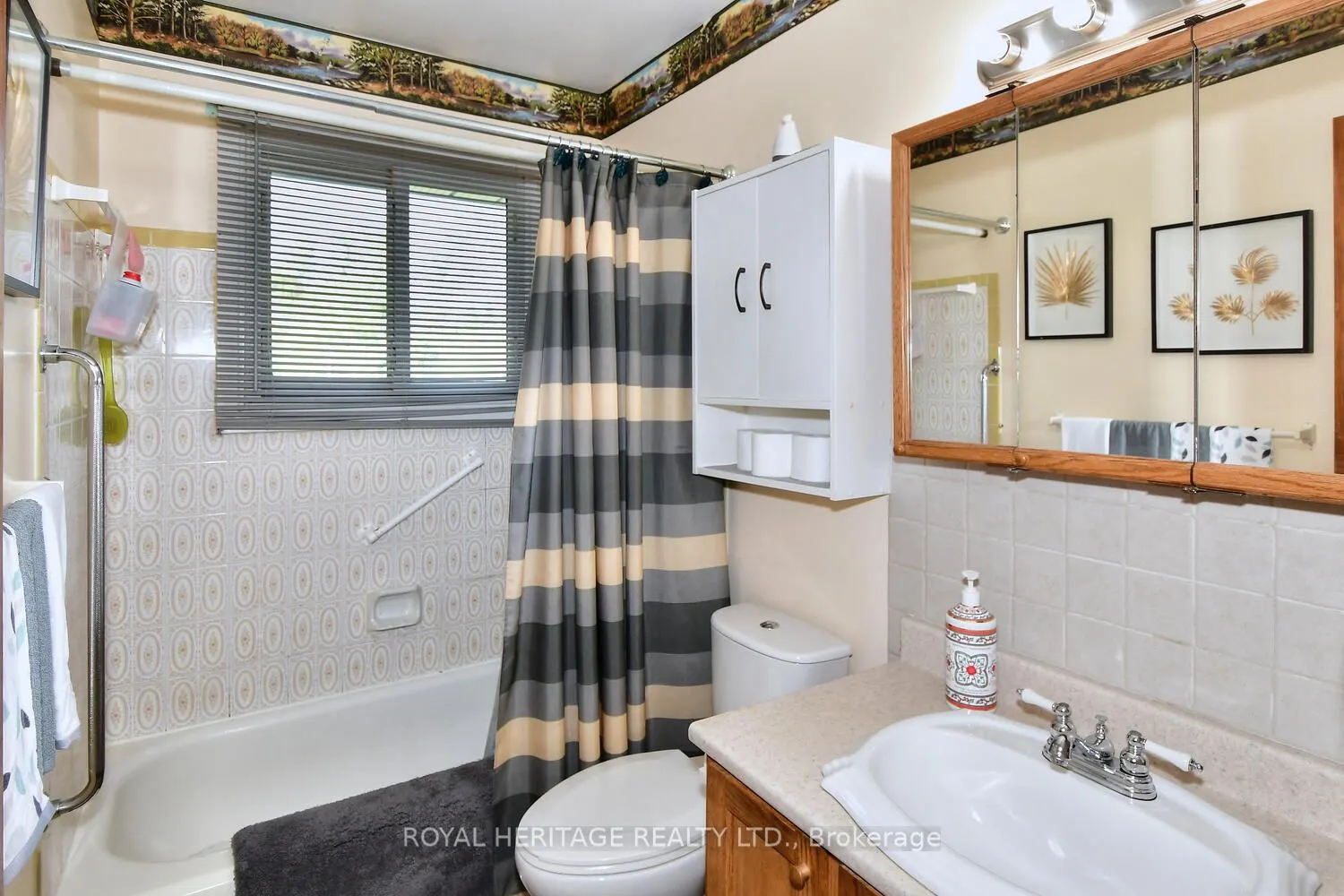 1147 Chemong Road