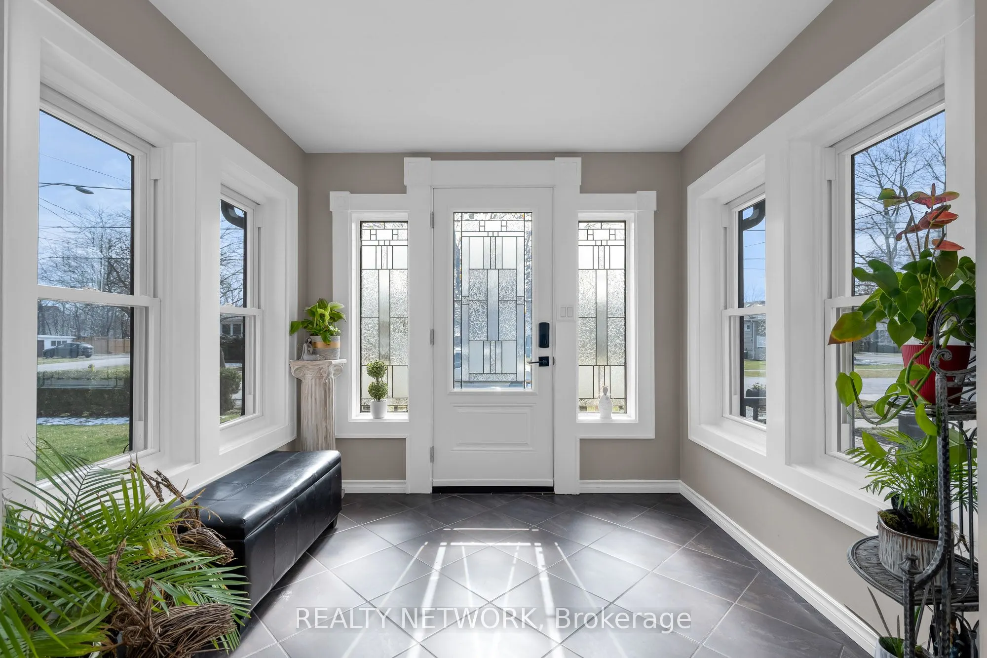 33 Rosedale Avenue