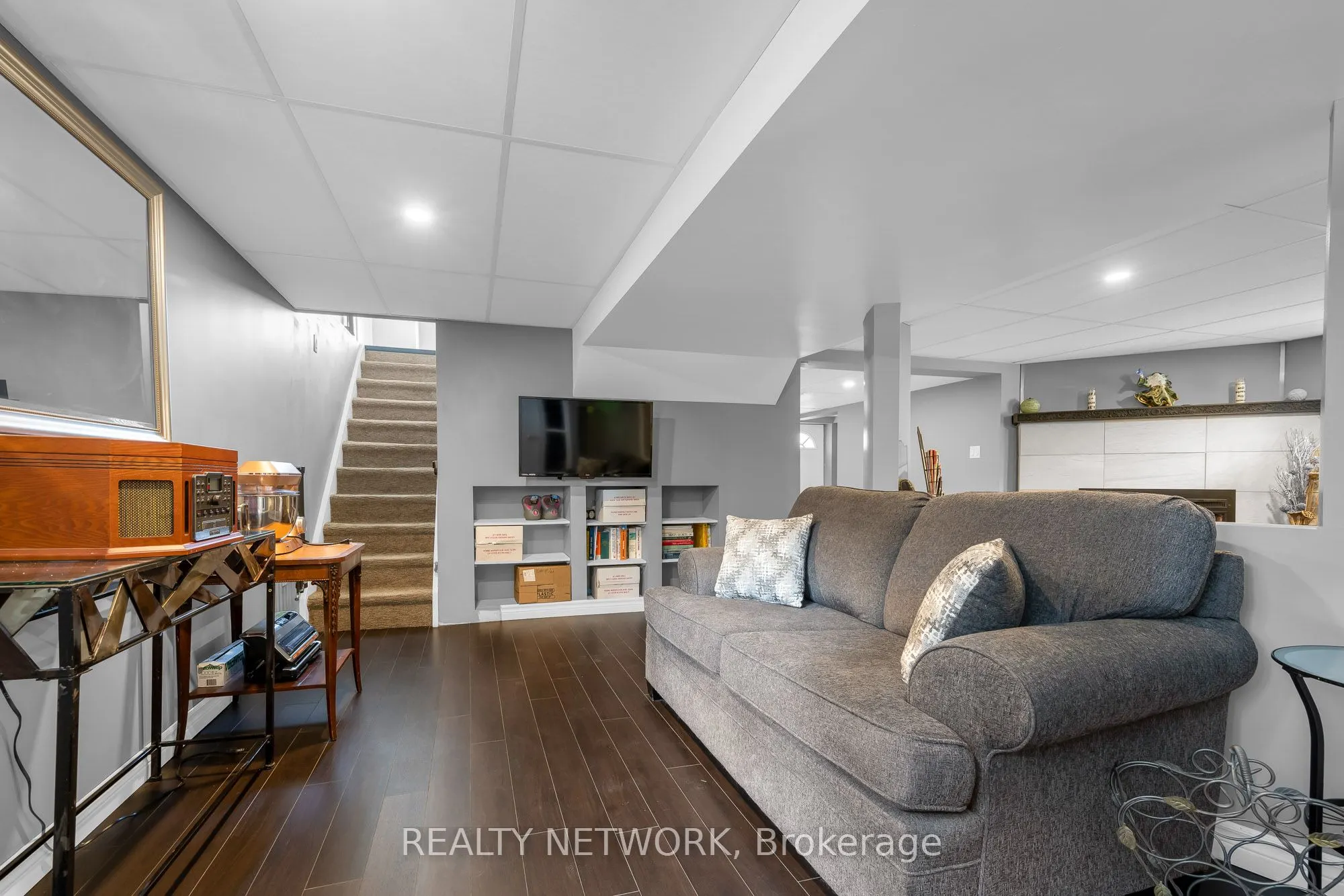 33 Rosedale Avenue