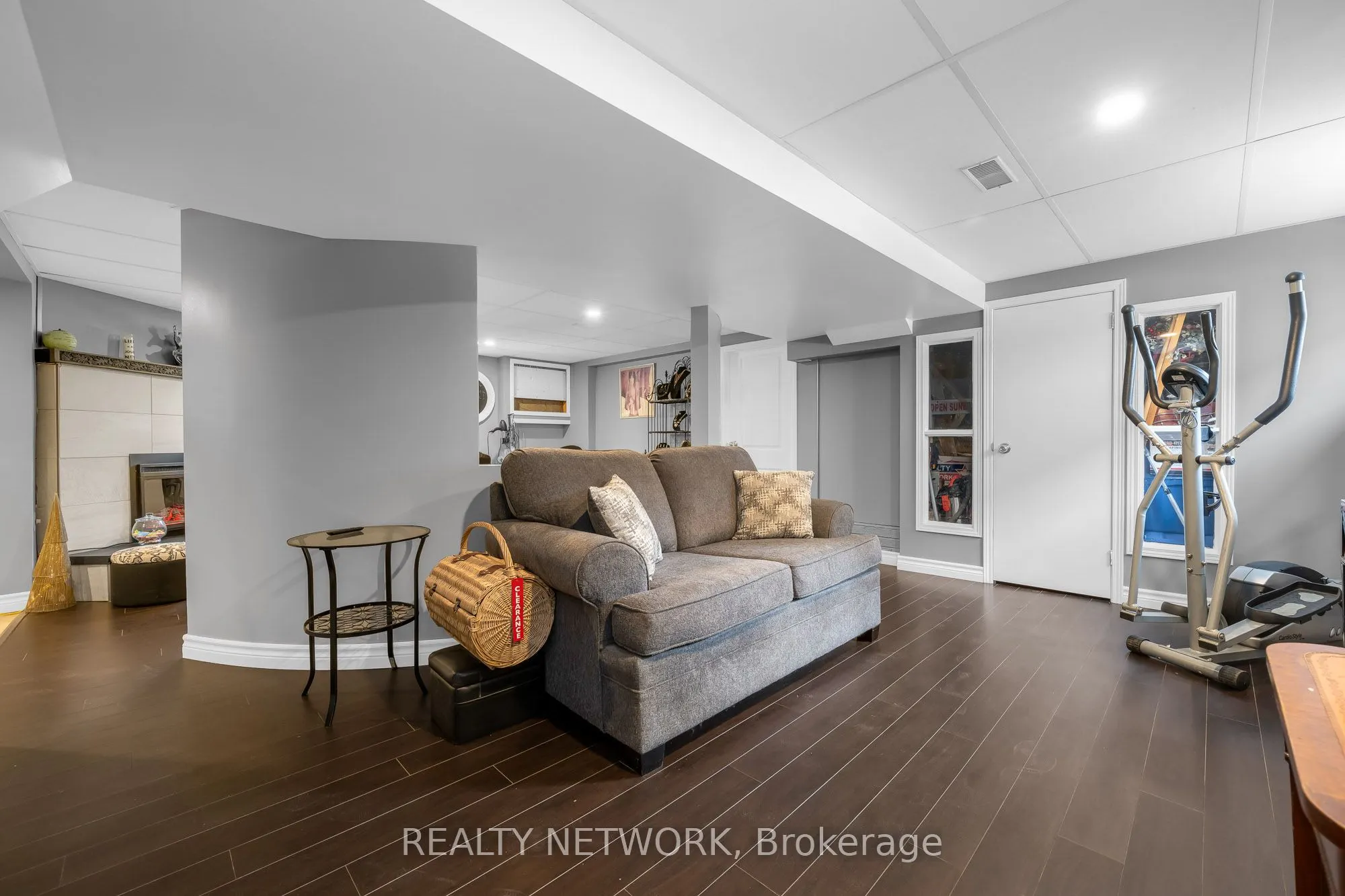 33 Rosedale Avenue