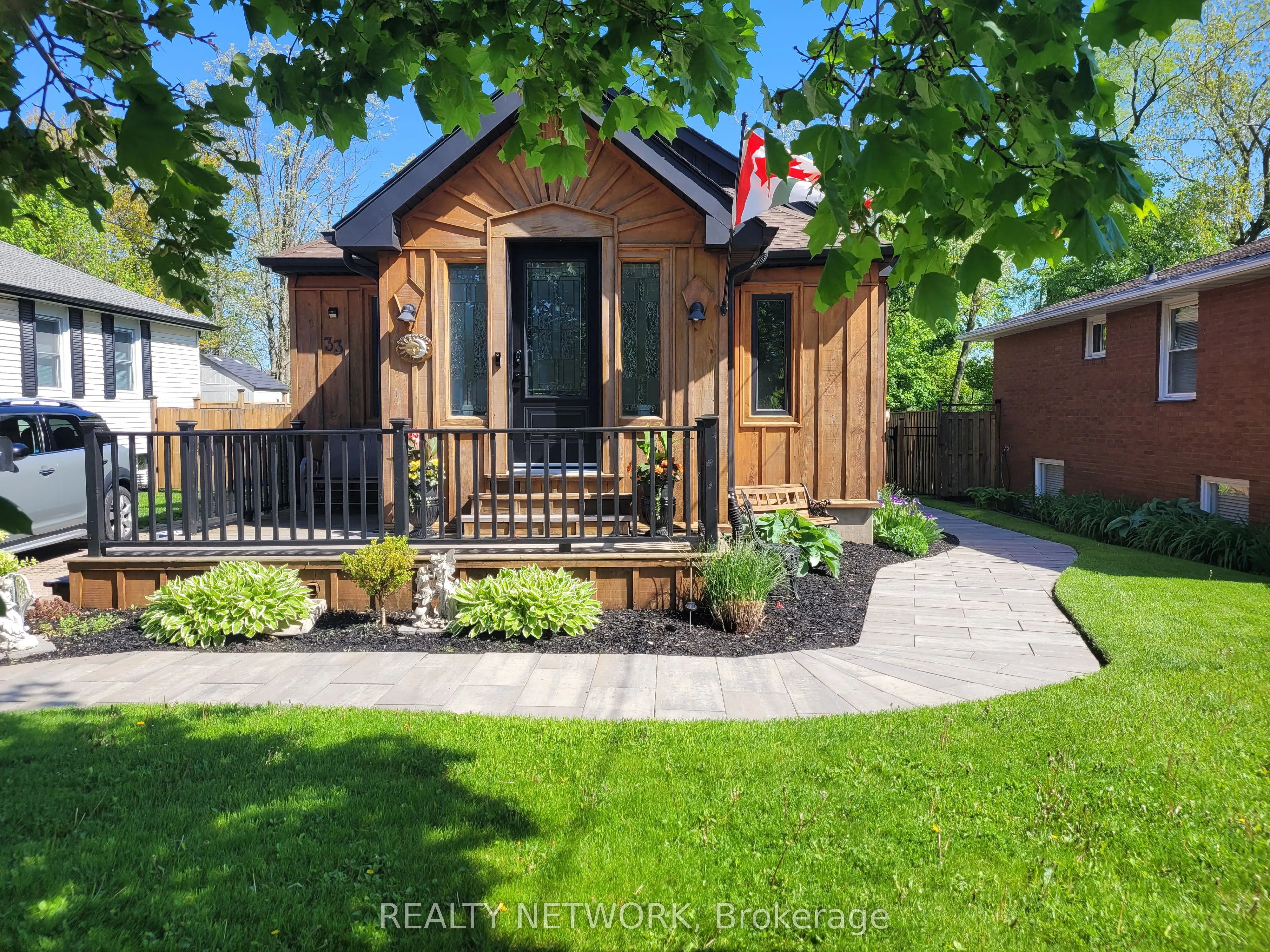 33 Rosedale Avenue