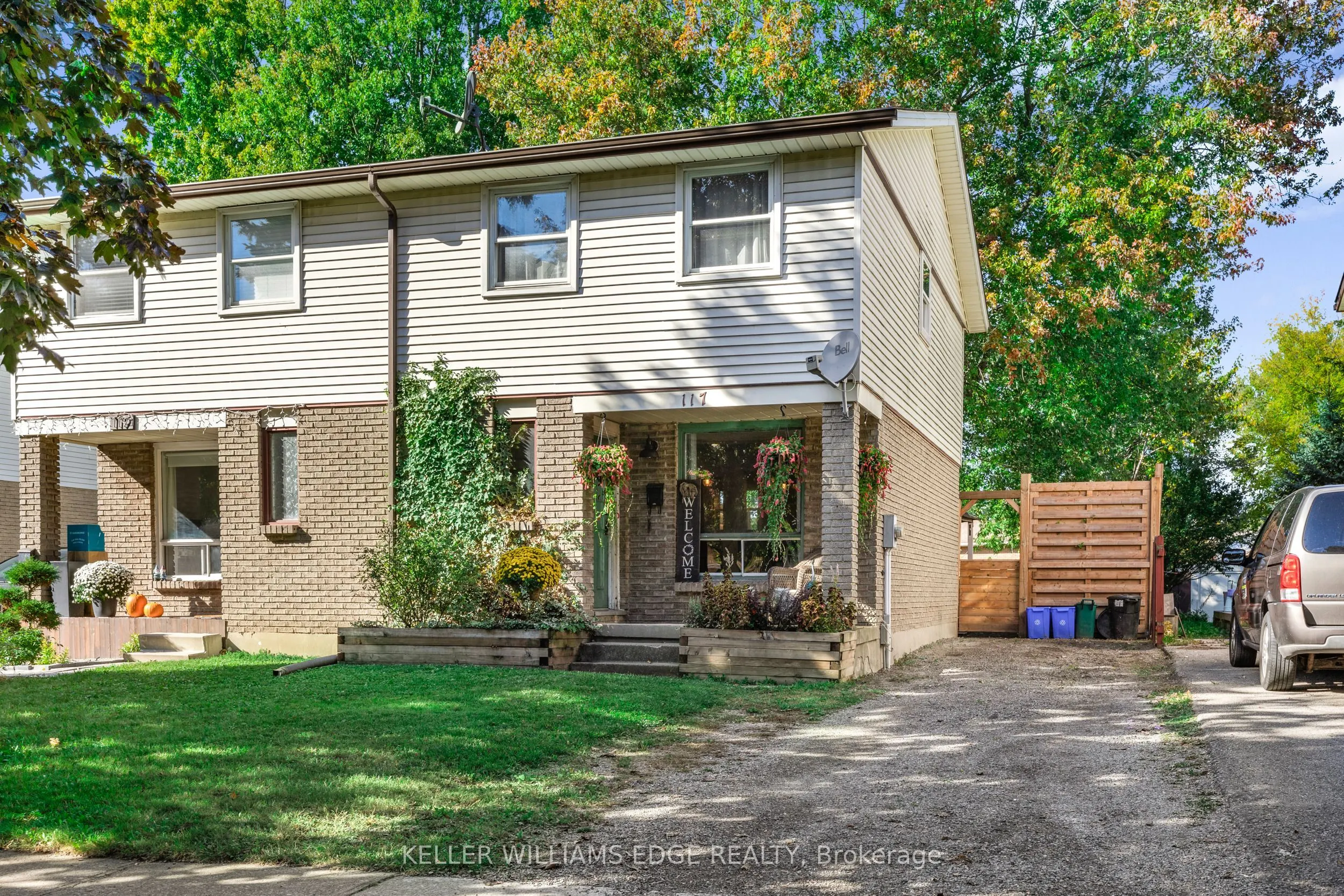 117 Graystone Crescent