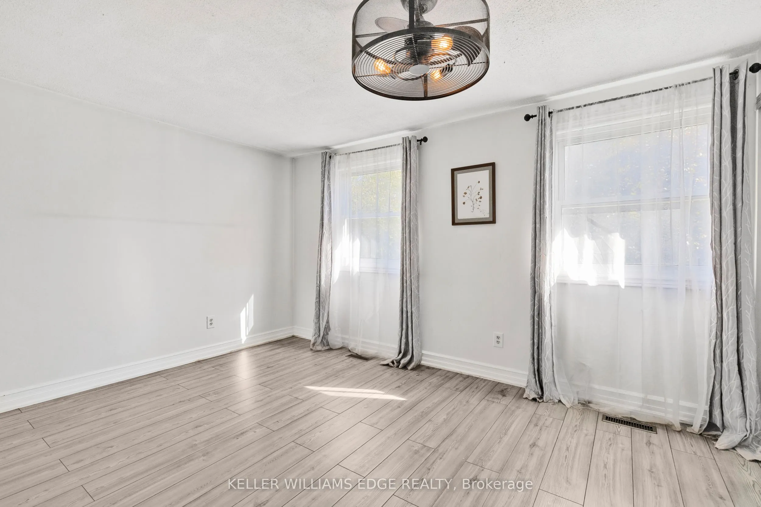 117 Graystone Crescent