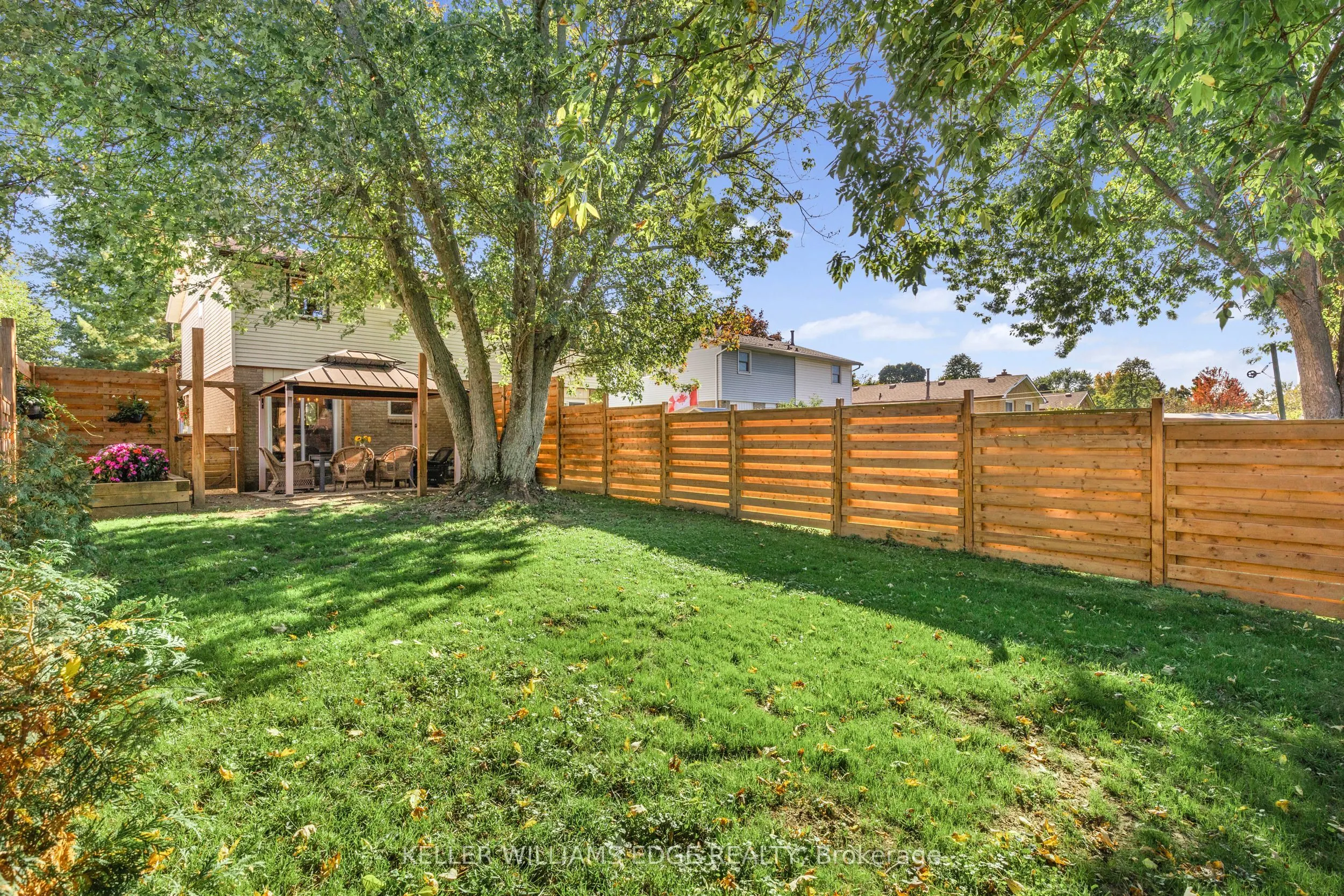 117 Graystone Crescent