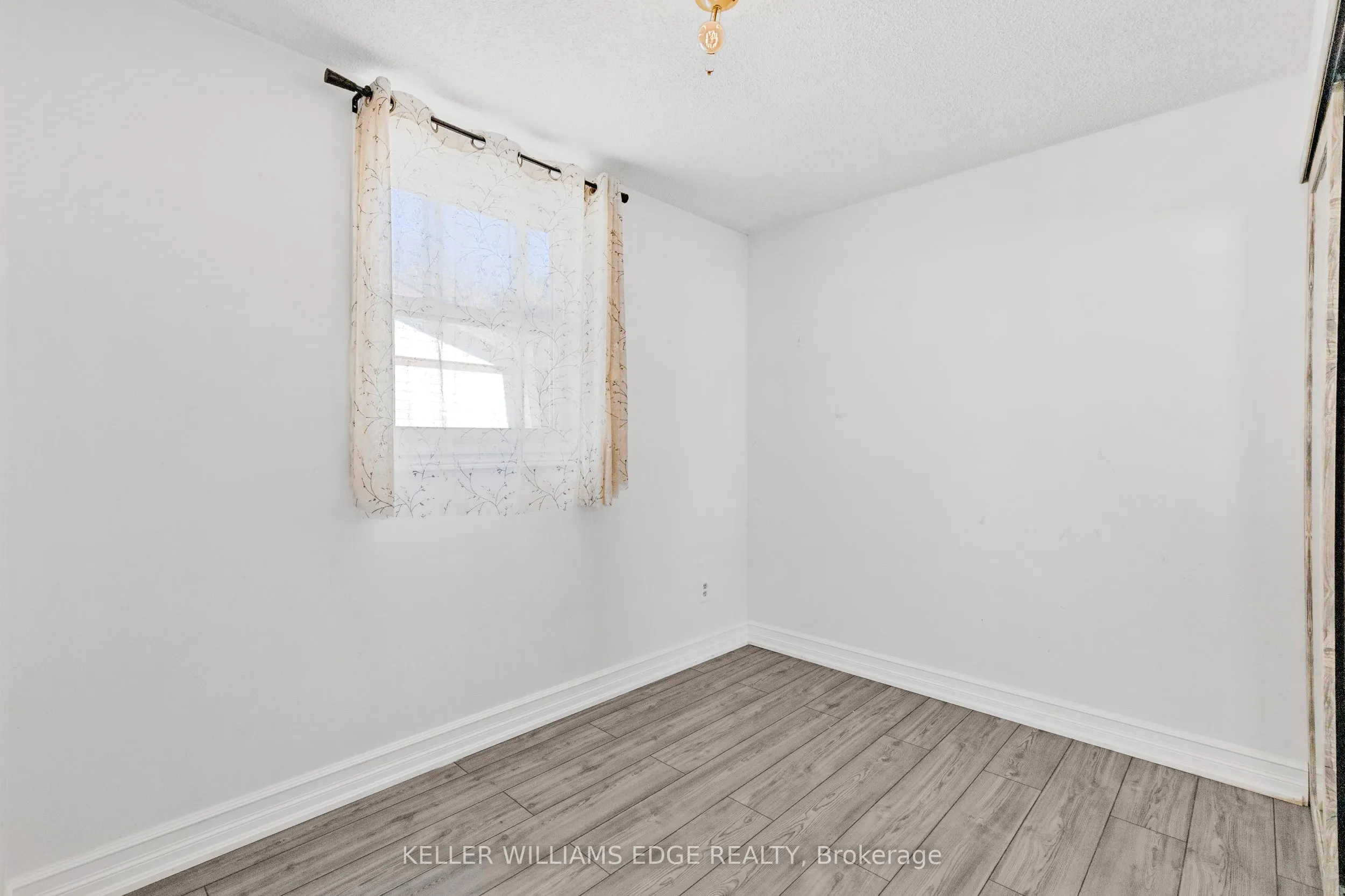 117 Graystone Crescent