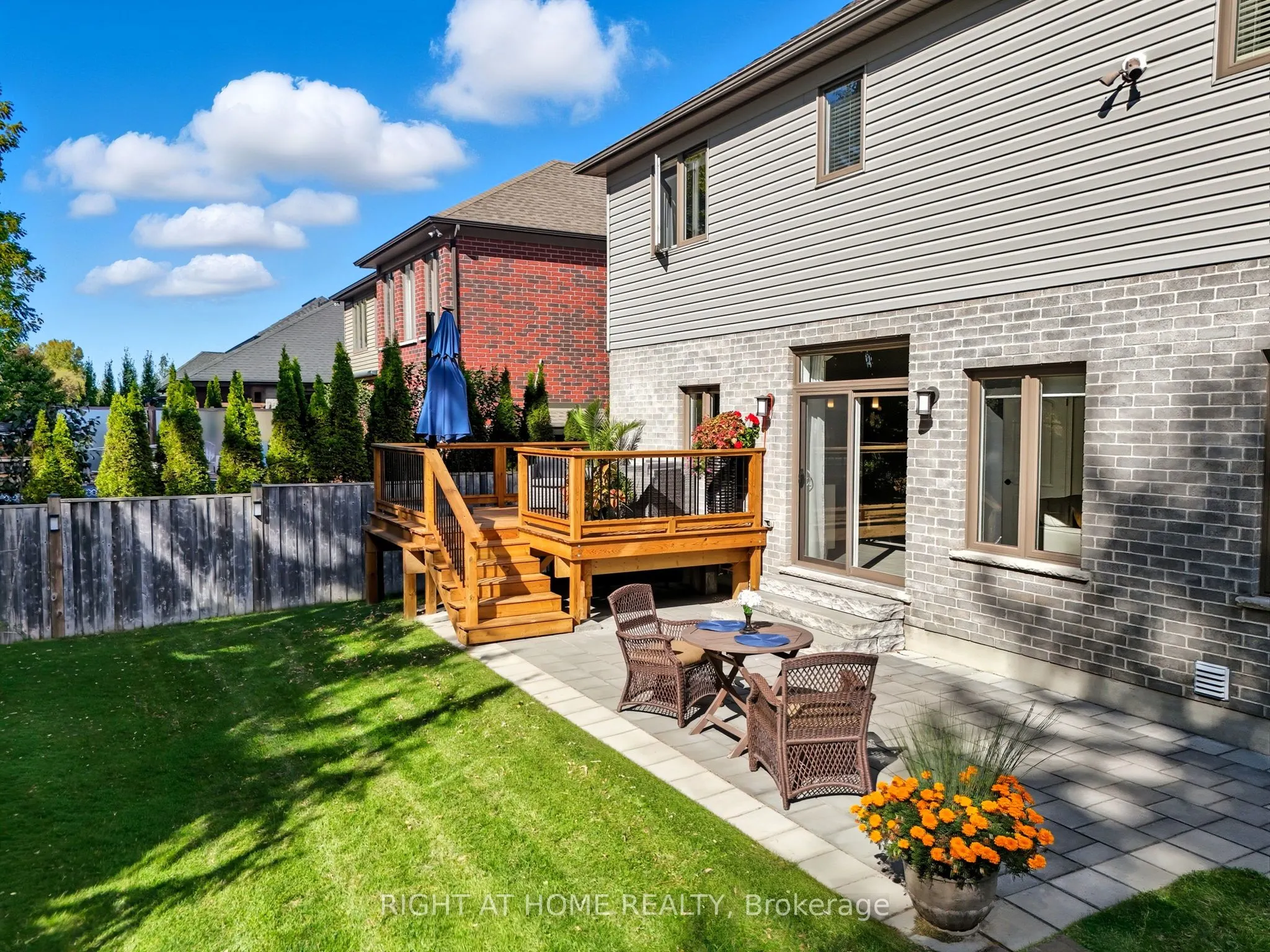 35 Caverhill Crescent