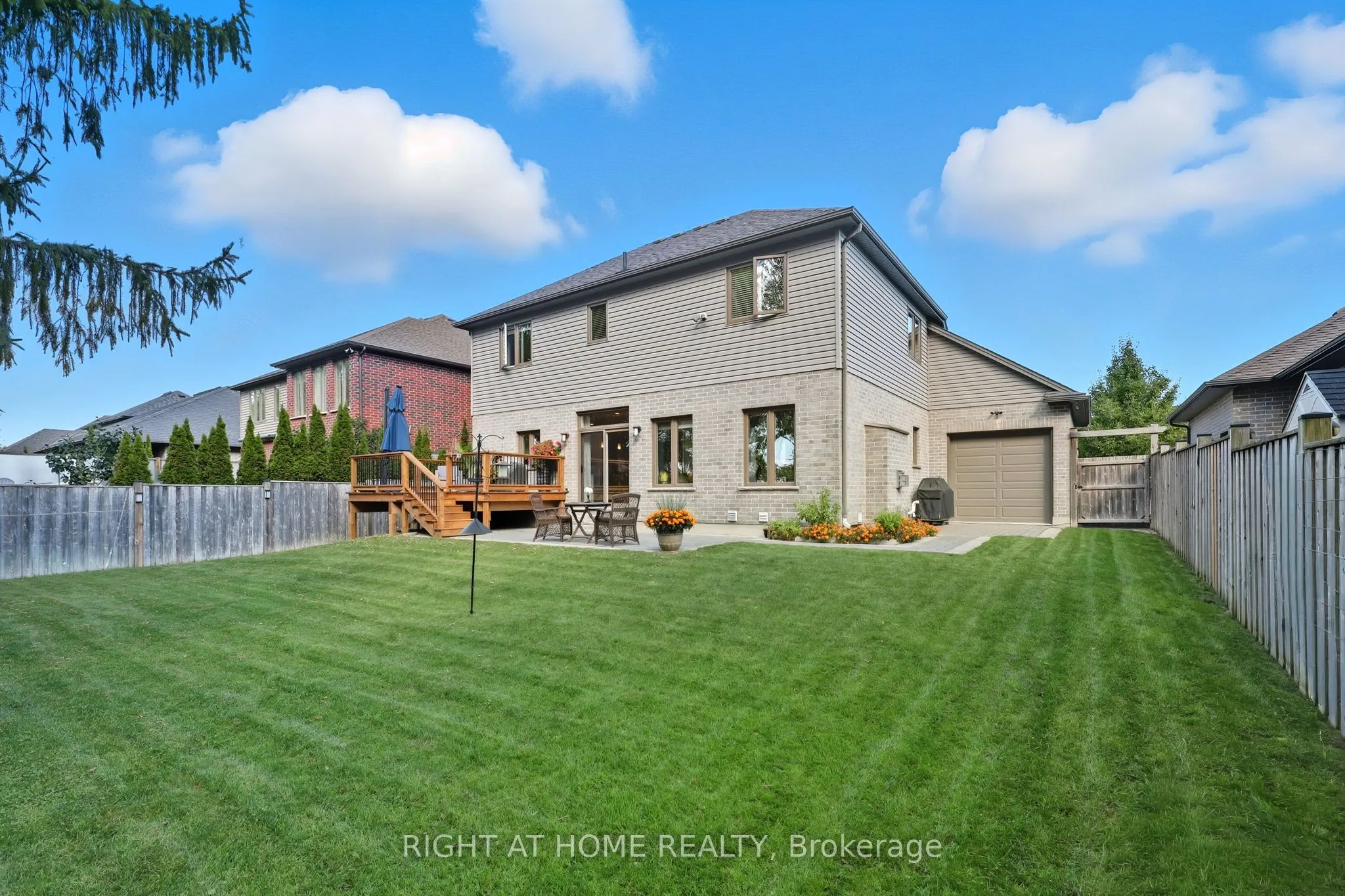 35 Caverhill Crescent