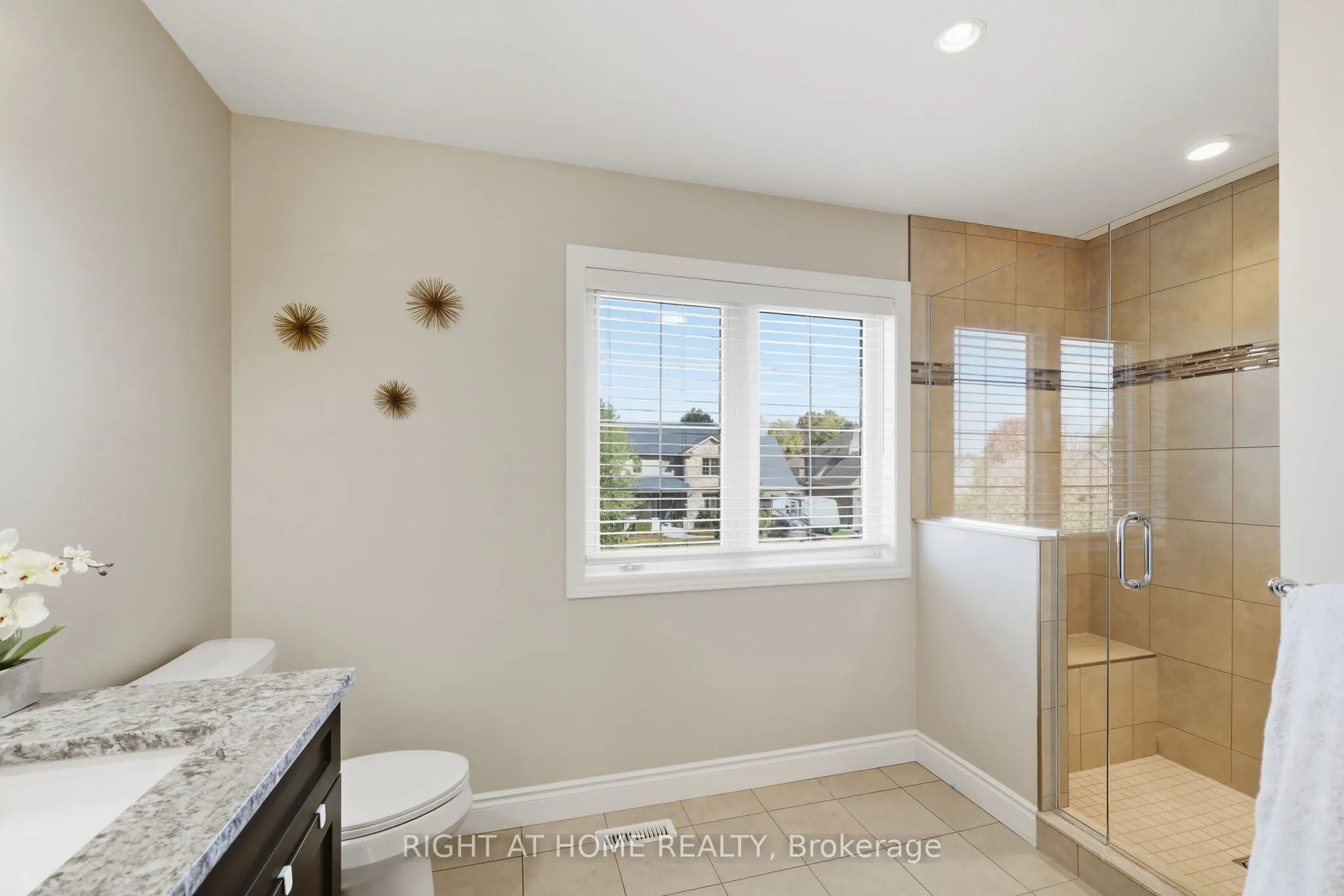 35 Caverhill Crescent