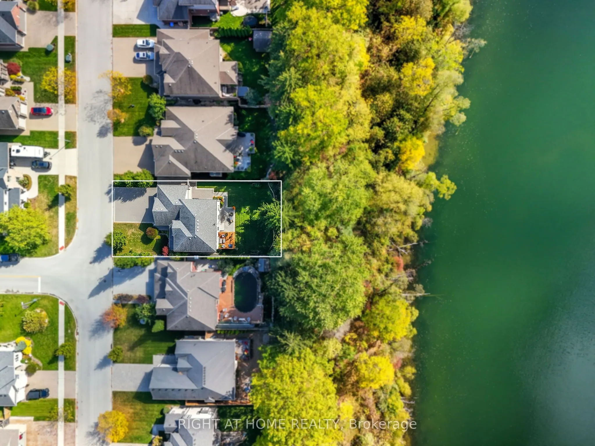 35 Caverhill Crescent