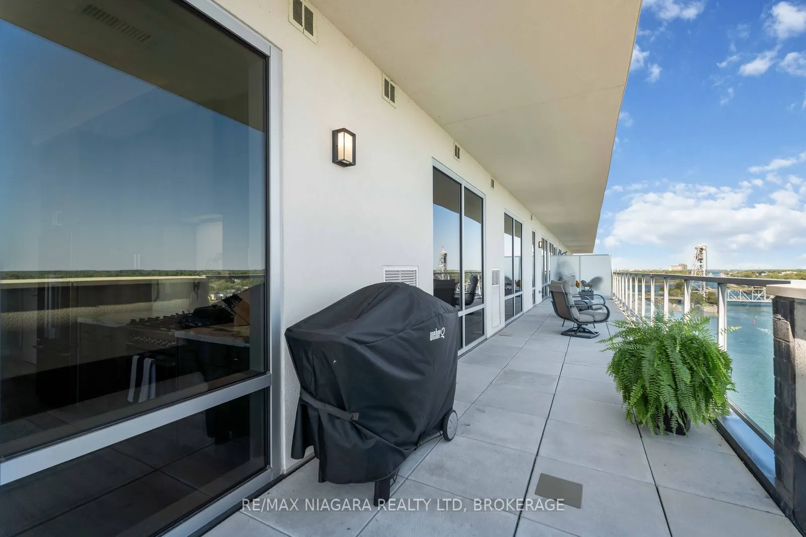 118 West Street, #Penthouse Unit 903
