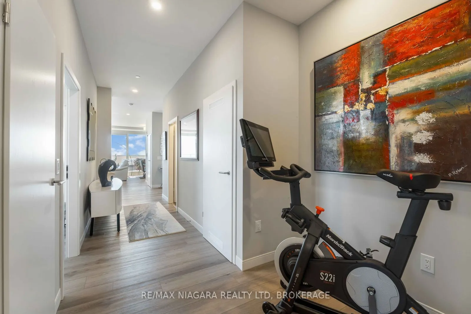 118 West Street, #Penthouse Unit 903