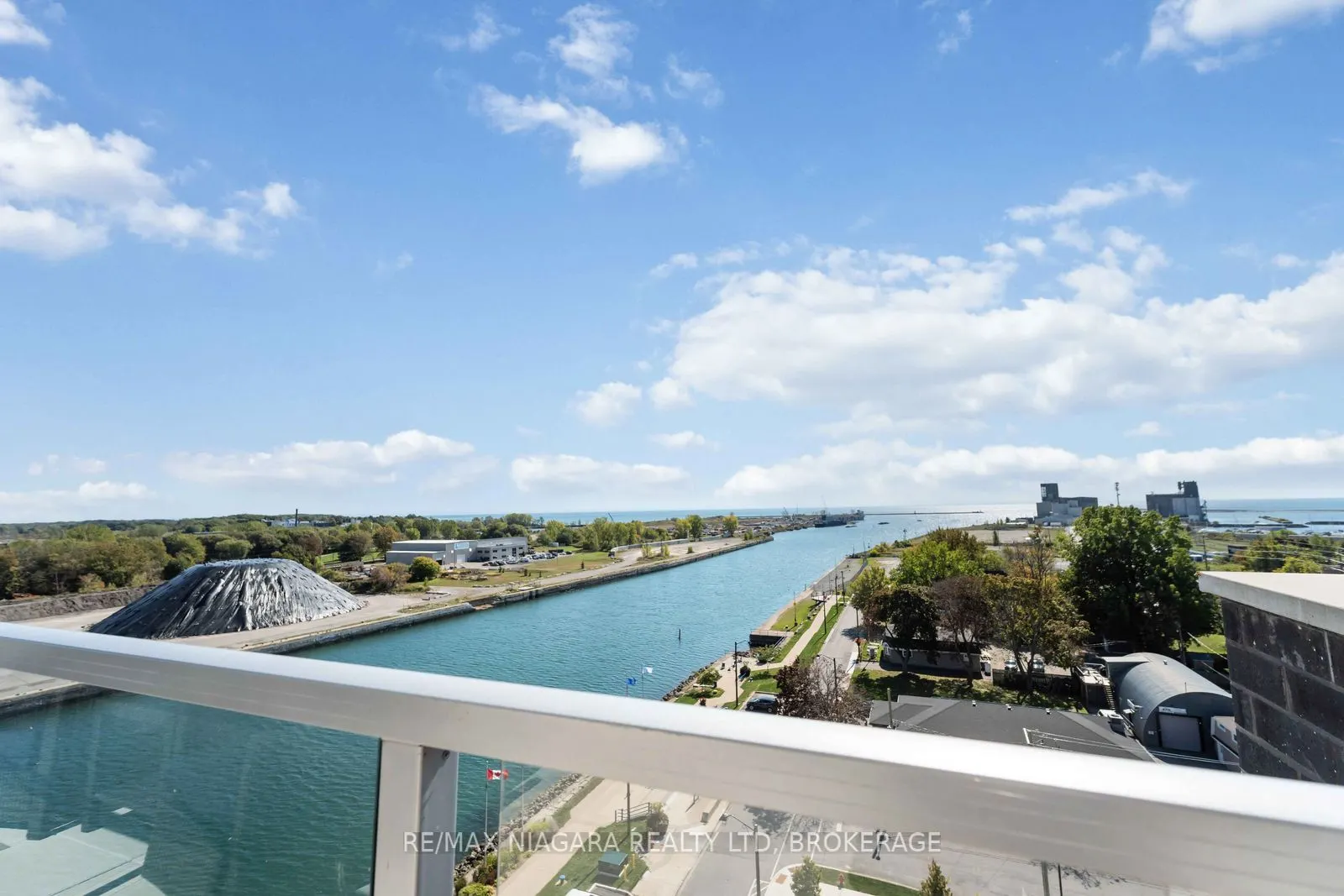 118 West Street, #Penthouse Unit 903