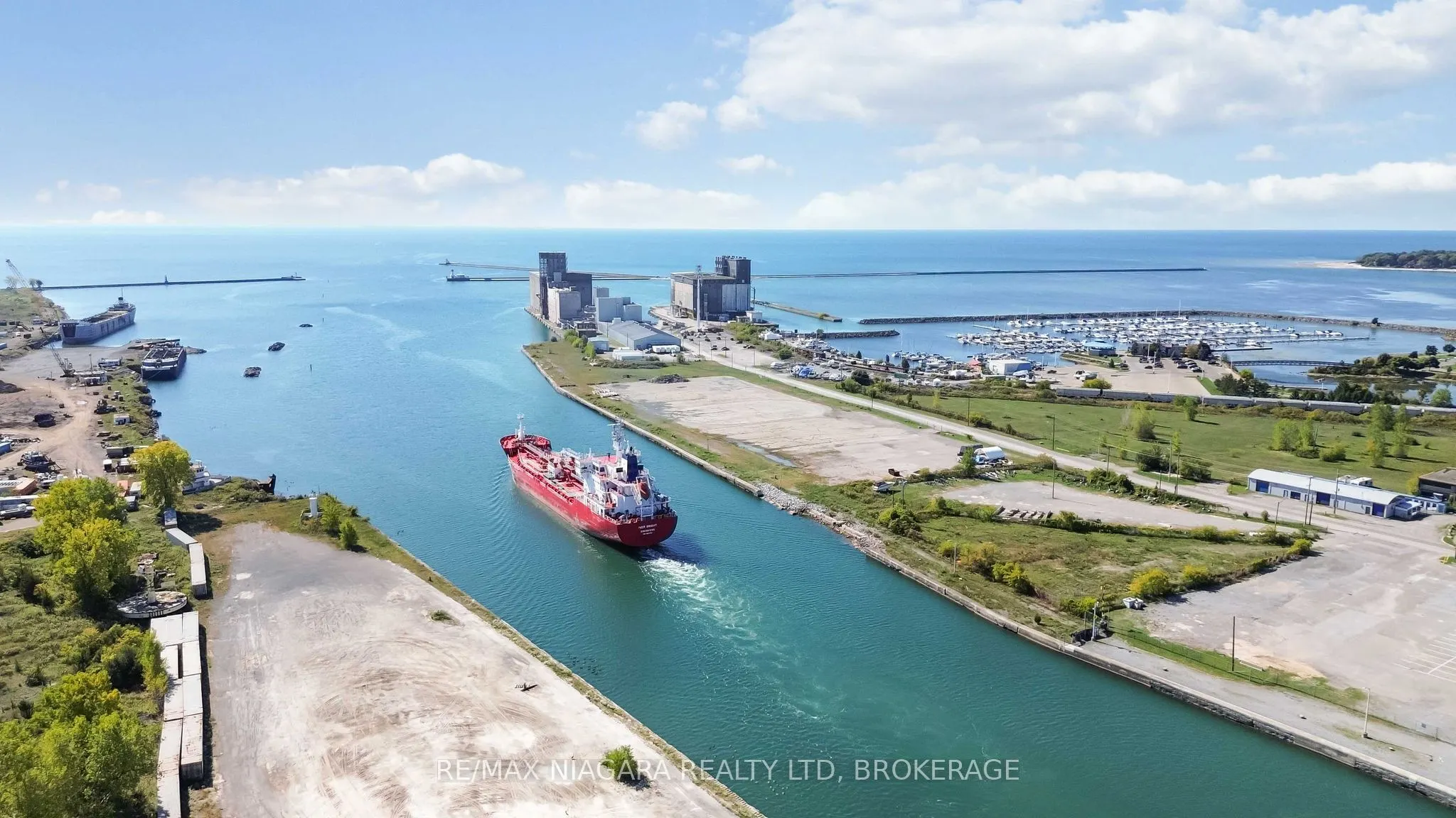 118 West Street, #Penthouse Unit 903