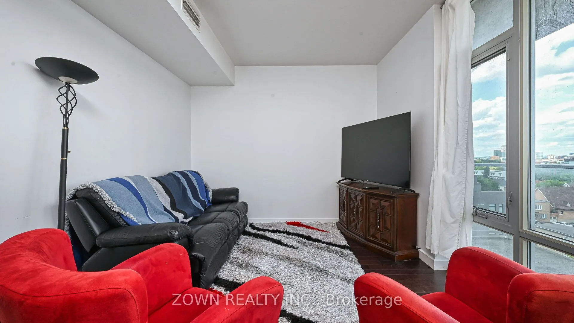 201 PARKDALE Avenue, #807