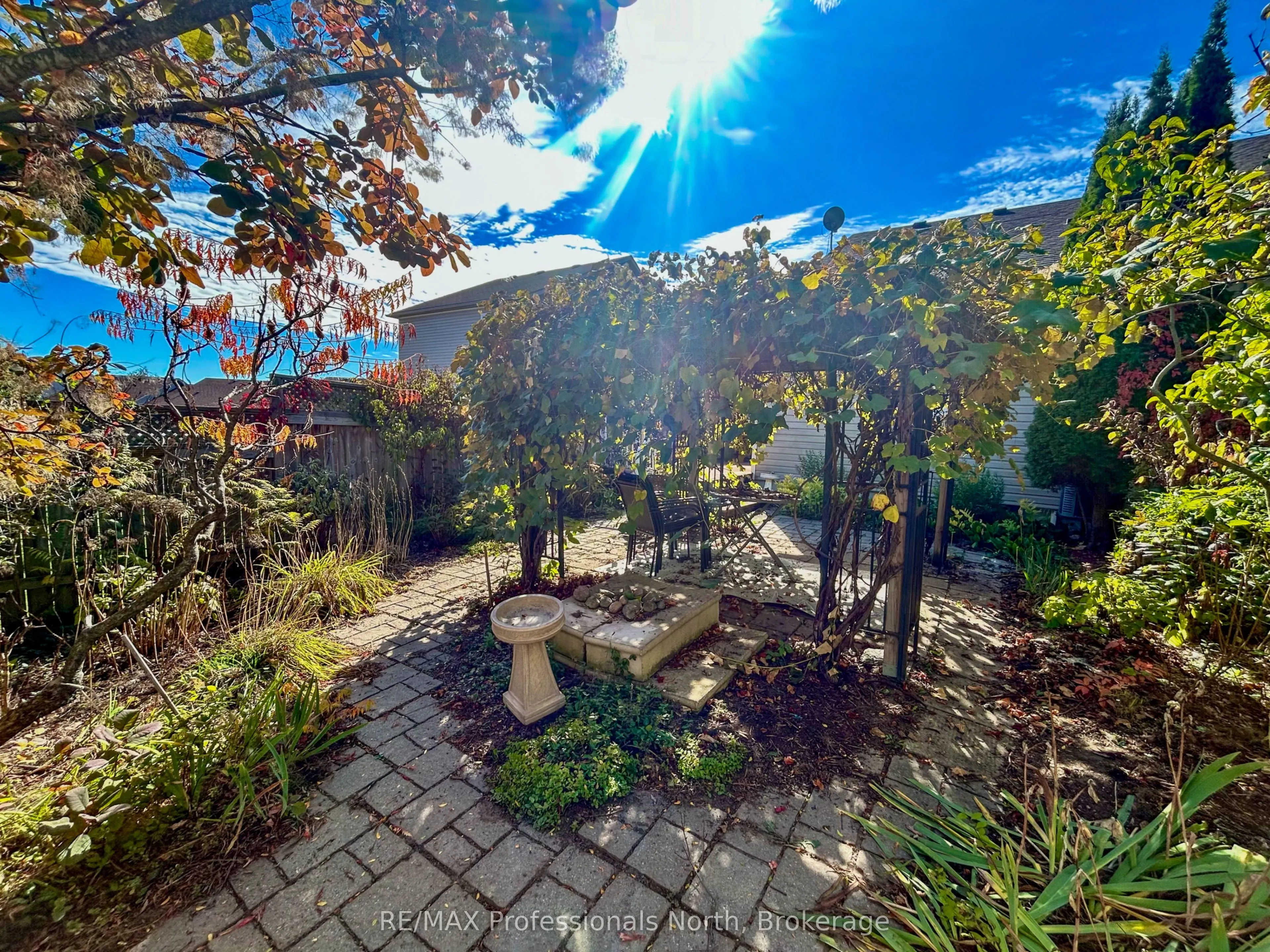 1406 Hancox Court