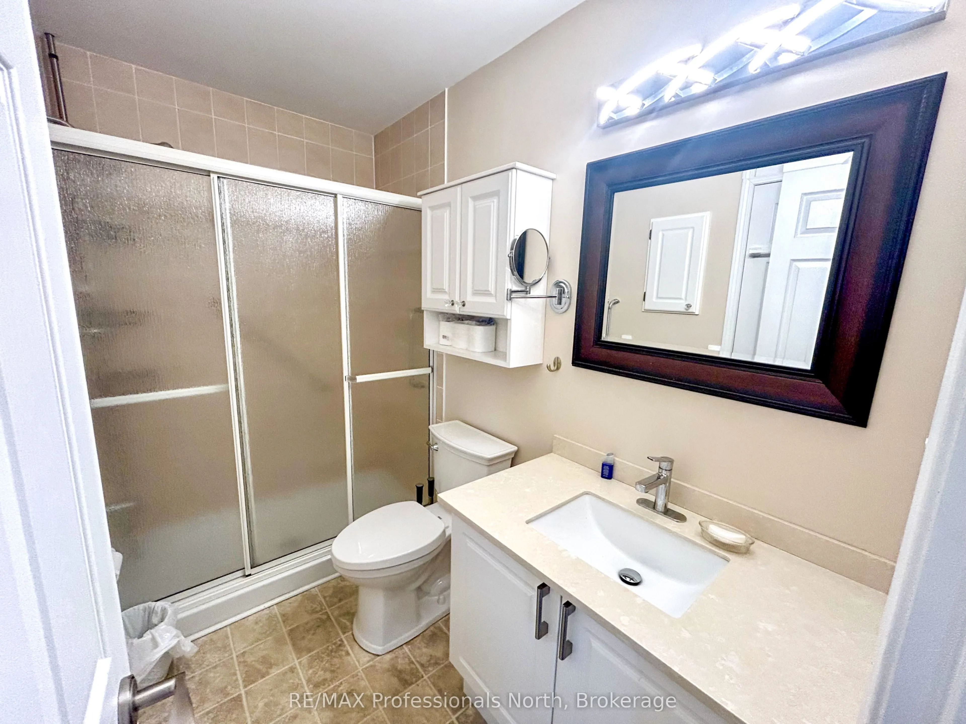 1406 Hancox Court