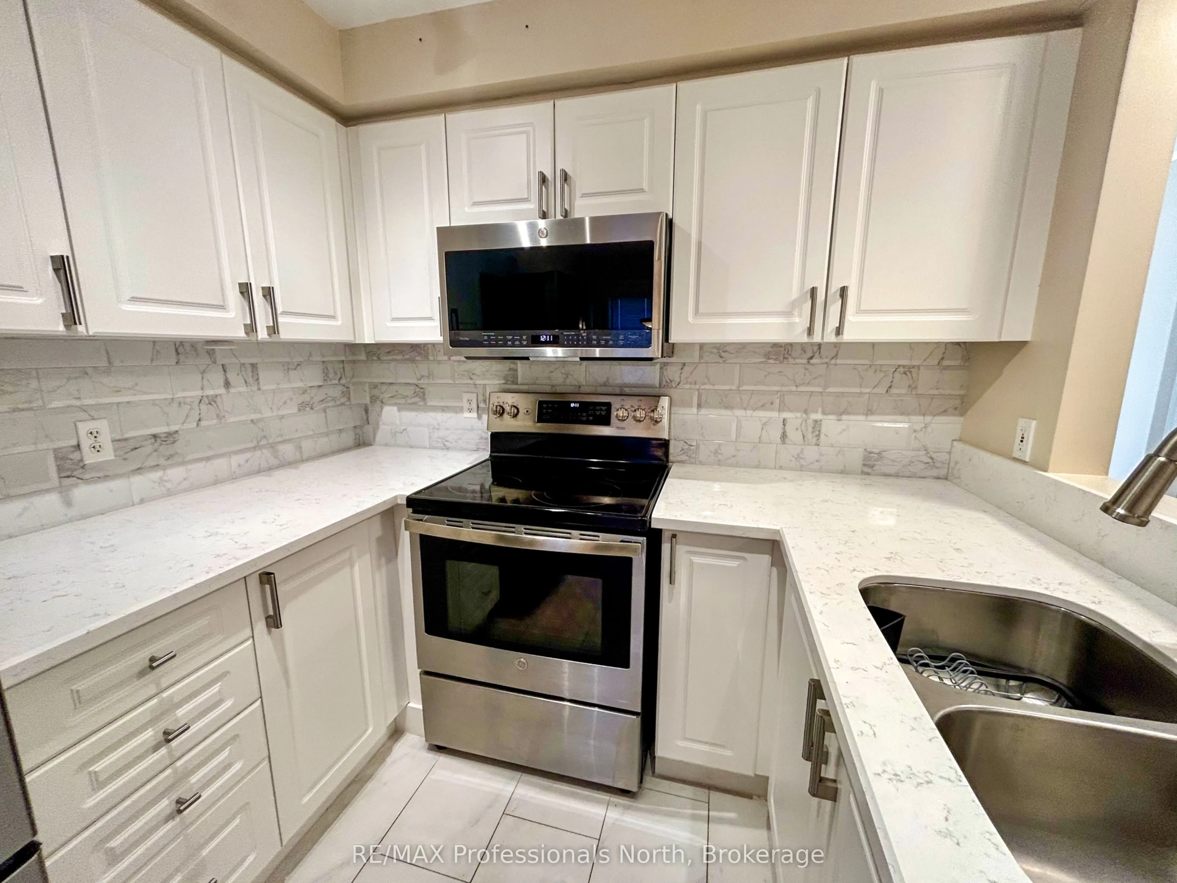 1406 Hancox Court