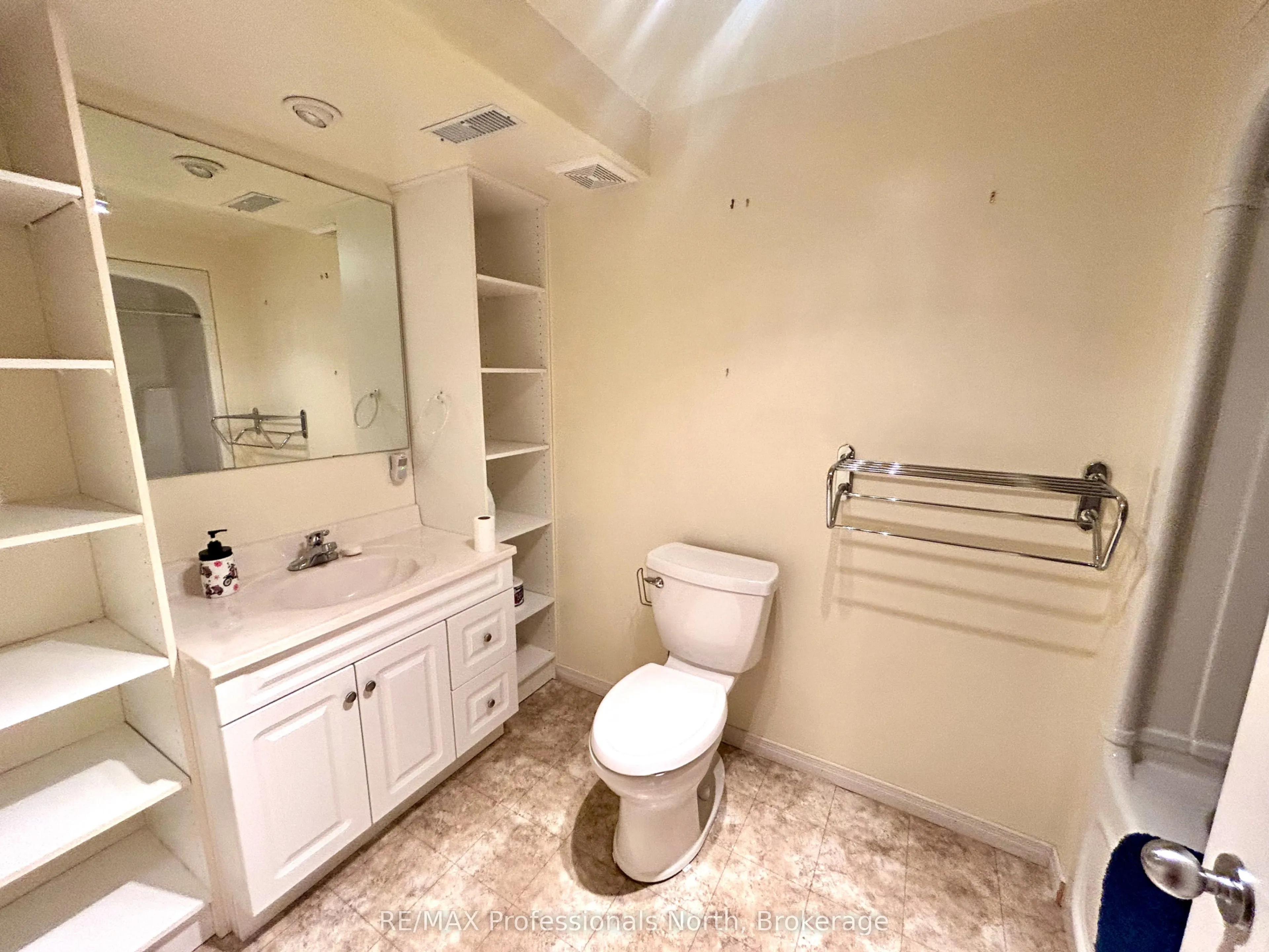 1406 Hancox Court