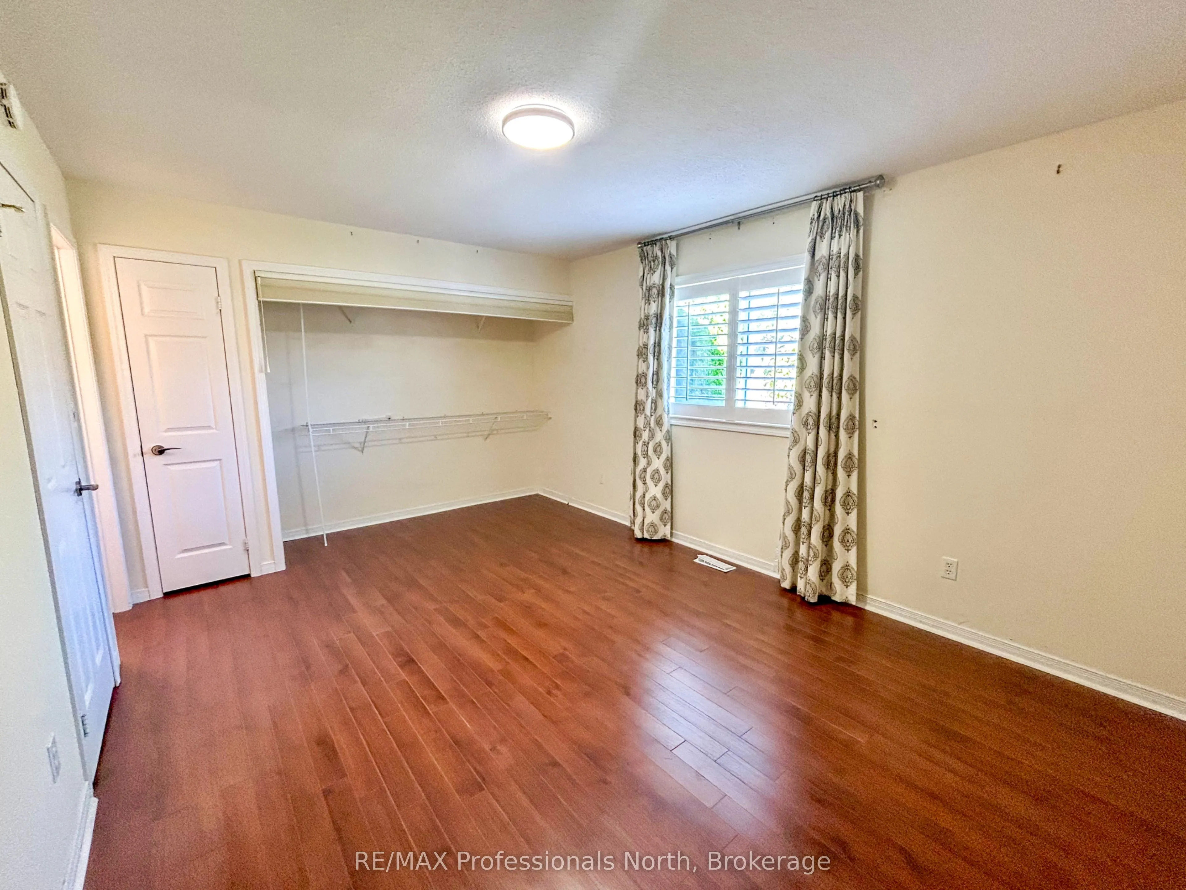 1406 Hancox Court