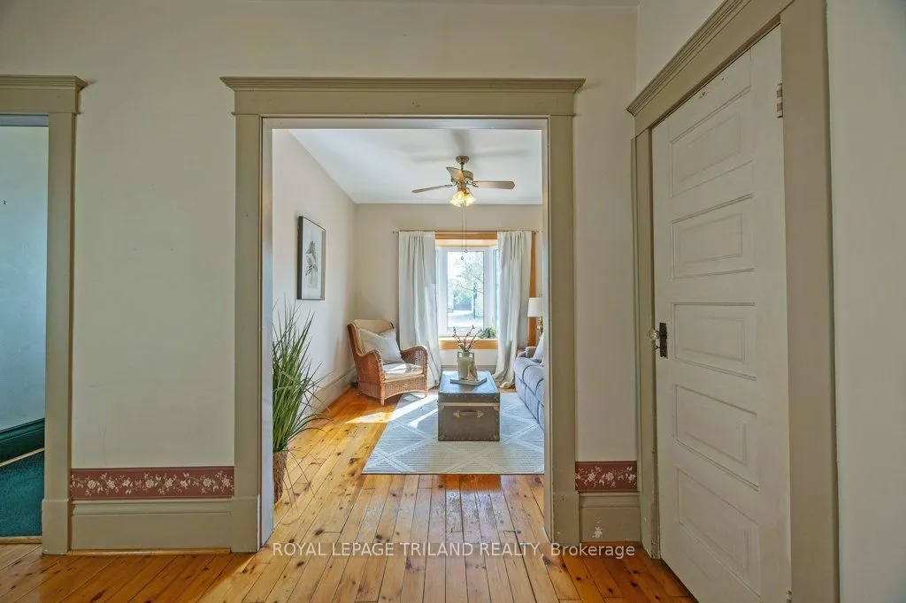320 Horton Street E