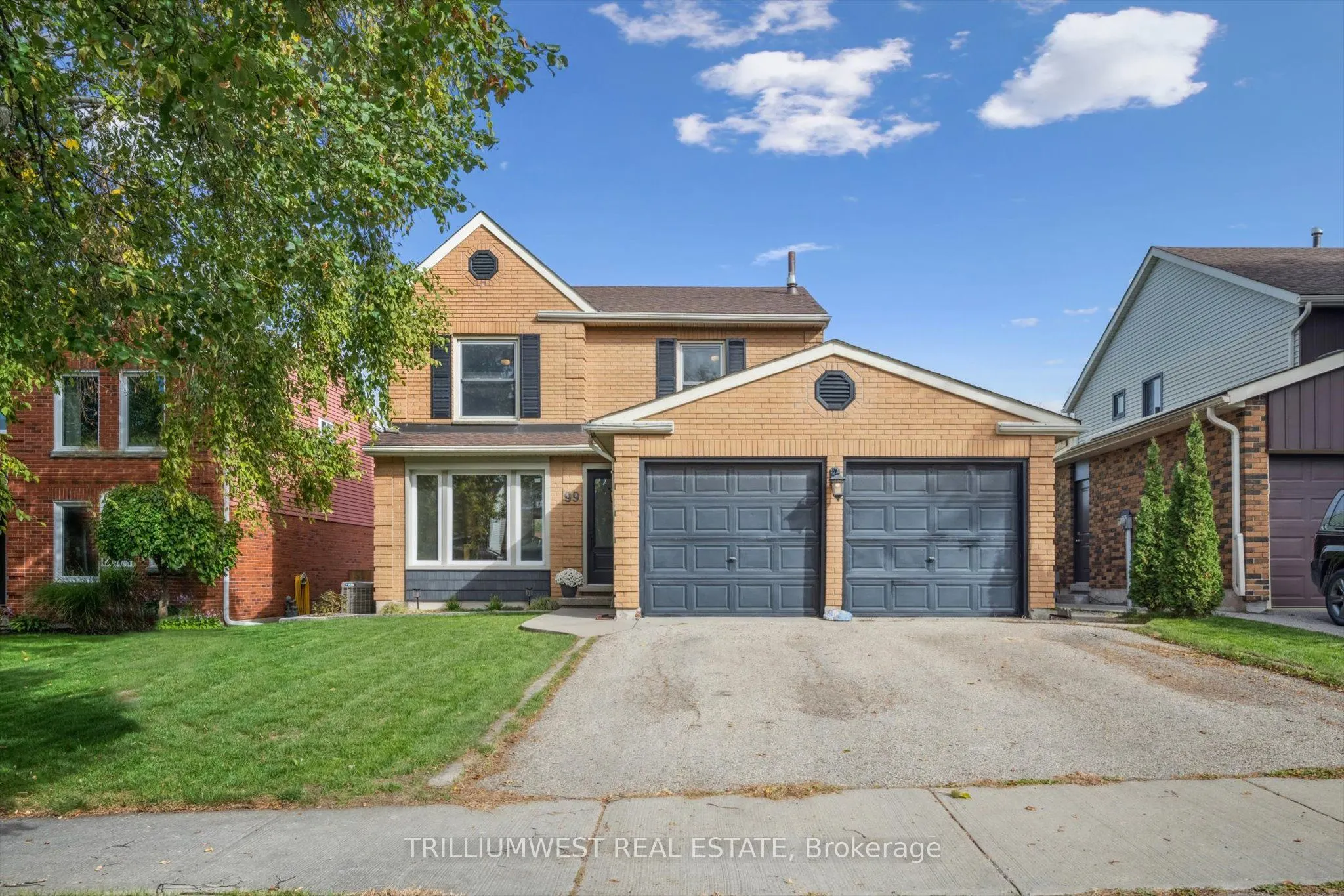 99 Deerwood Crescent