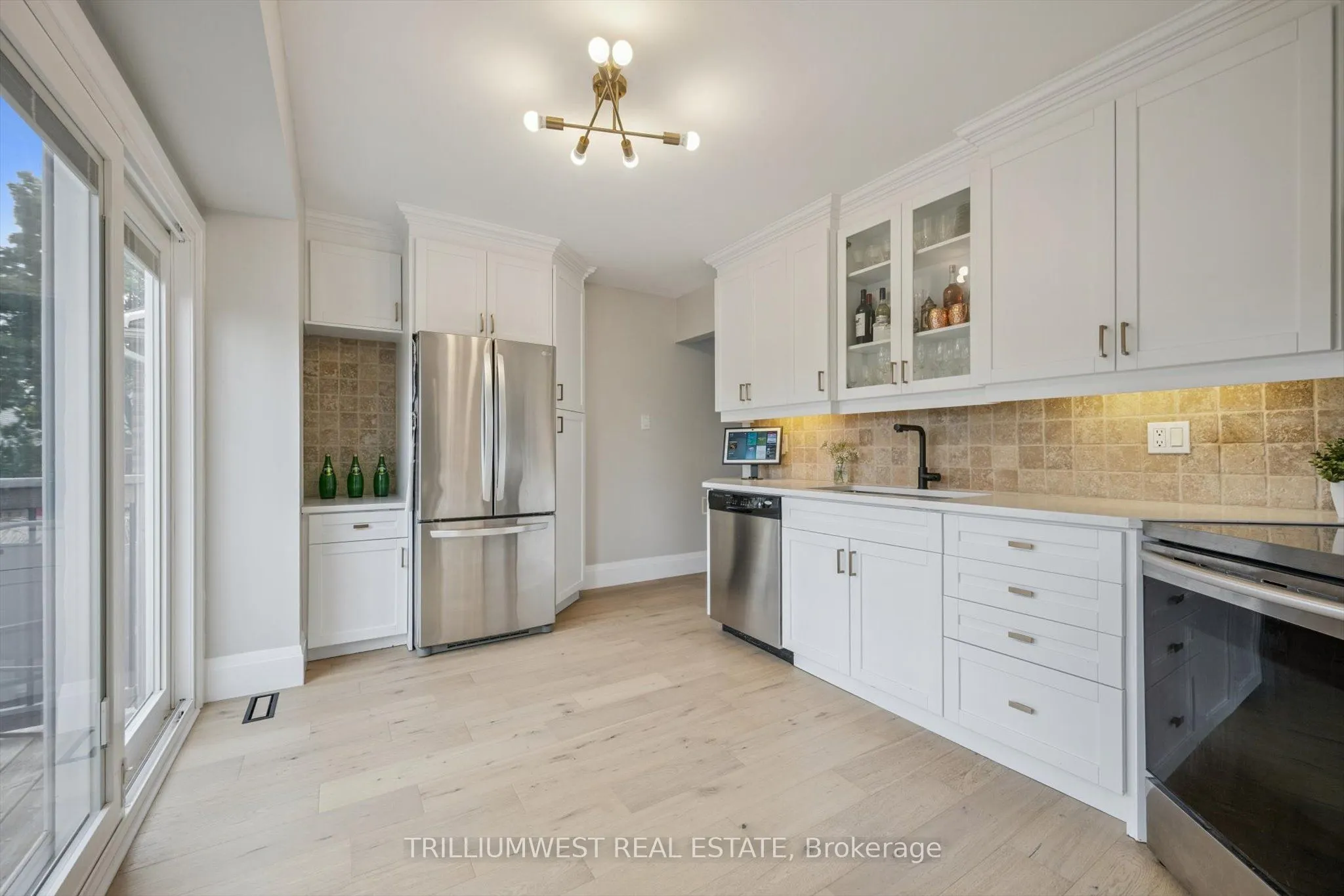 99 Deerwood Crescent