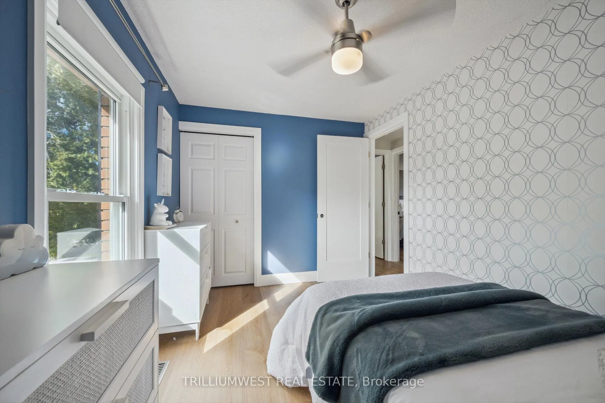 99 Deerwood Crescent