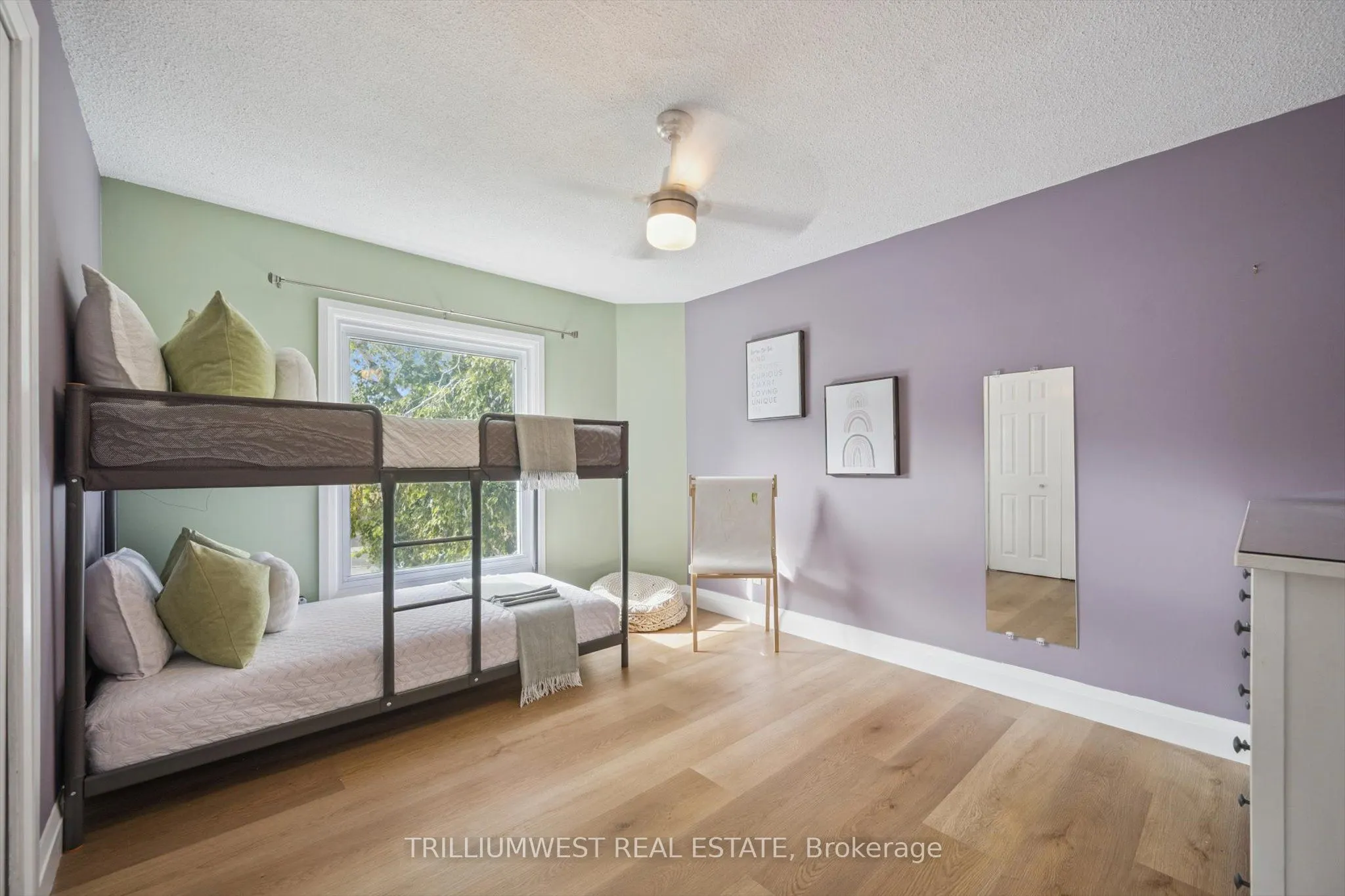99 Deerwood Crescent